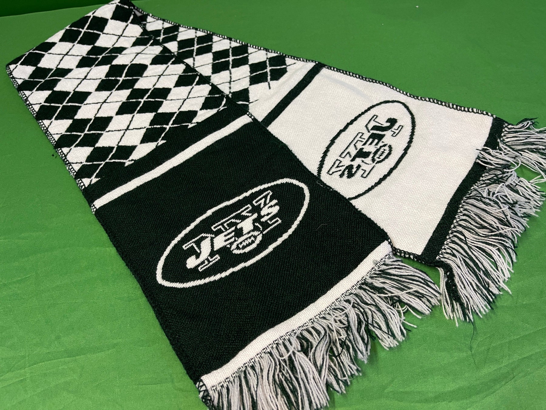 NFL New York Jets Argyle Pattern Fringed Winter Scarf