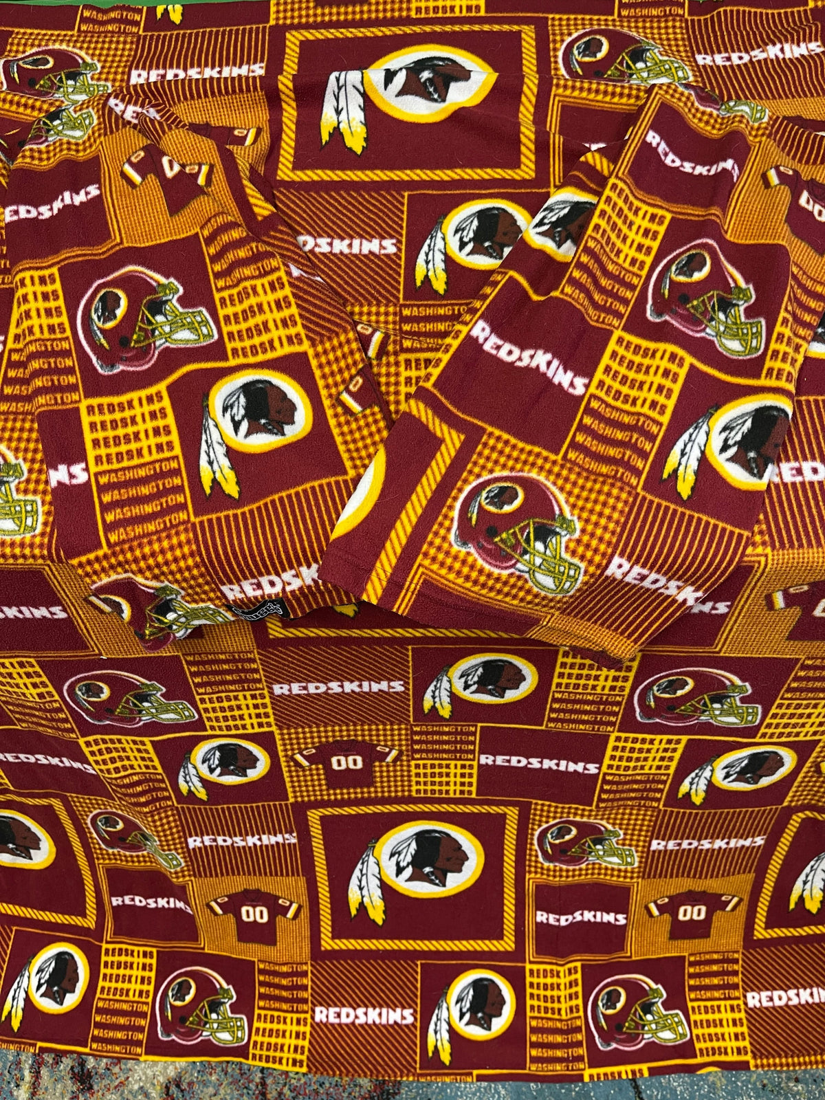 NFL Washington Commanders (Redskins) Snuggie Blanket