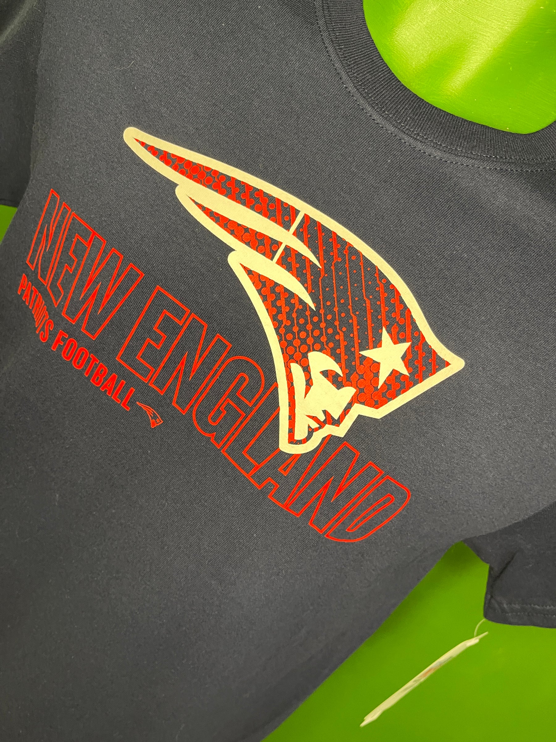 NFL New England Patriots Blue Short Sleeve T-Shirt Men's Small NWT