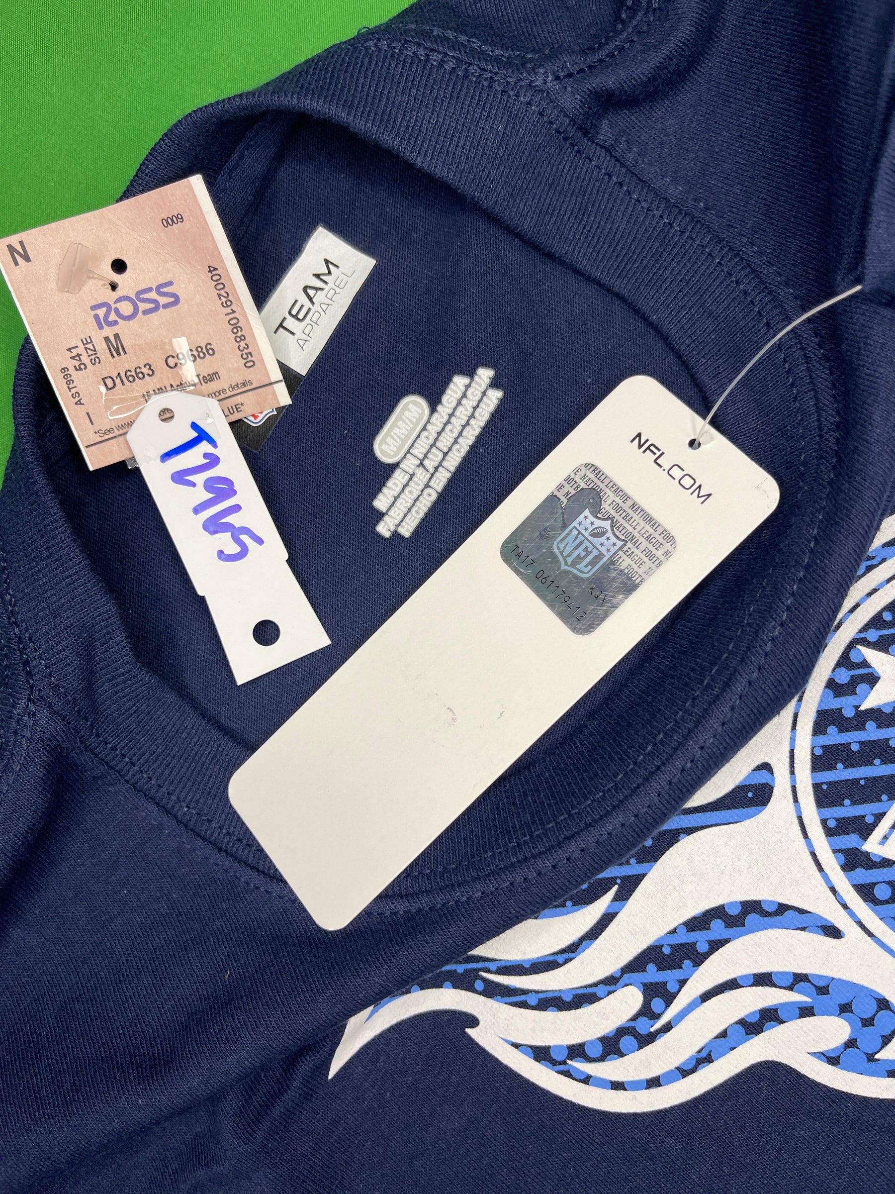 NFL Tennessee Titans Blue Short Sleeve T-Shirt Men's Medium NWT