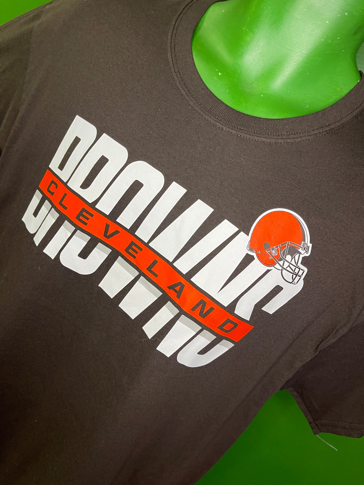 NFLCleveland Browns Brown Short Sleeve T-Shirt Men's Large NWT