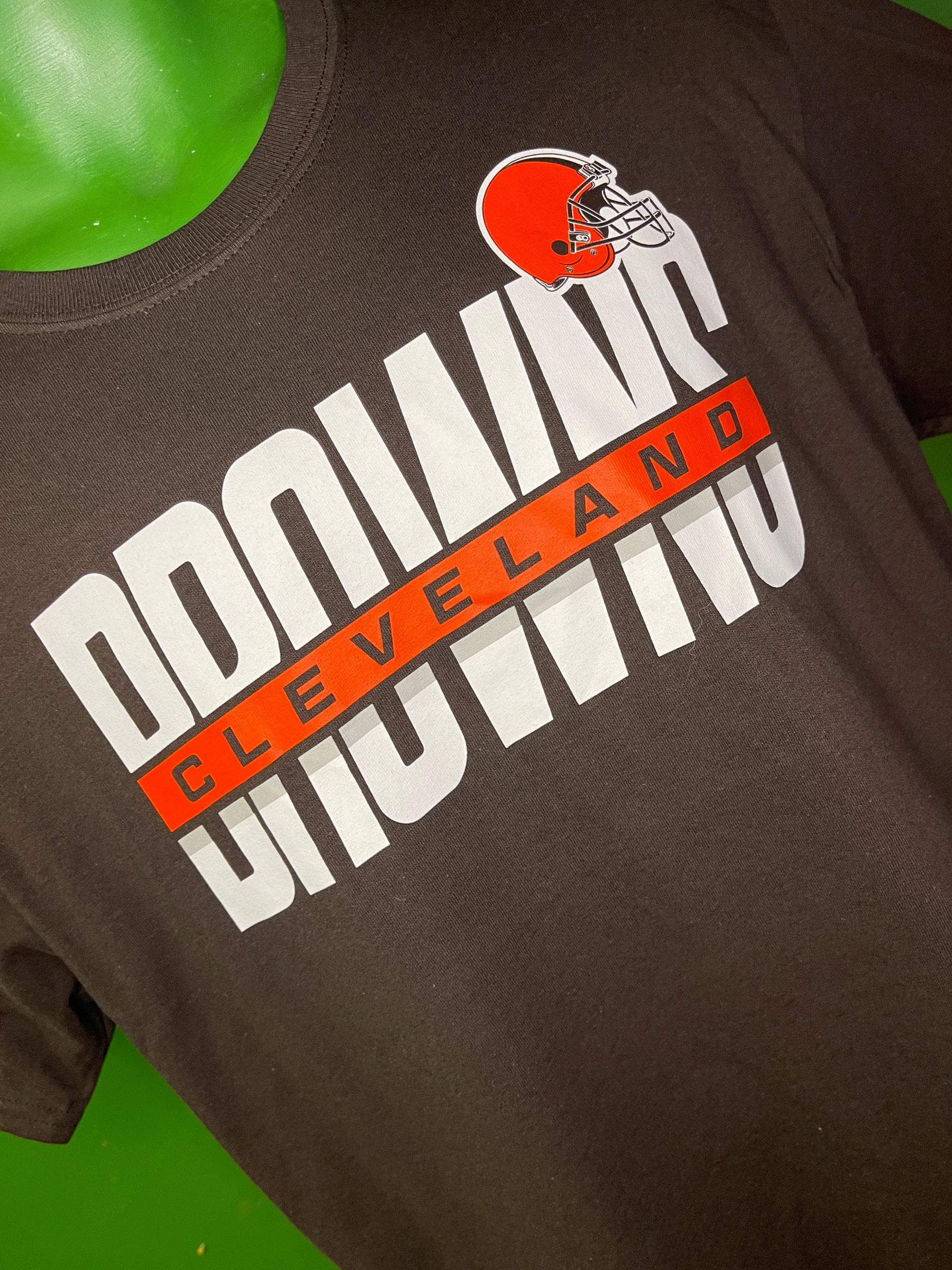 NFLCleveland Browns Brown Short Sleeve T-Shirt Men's Large NWT