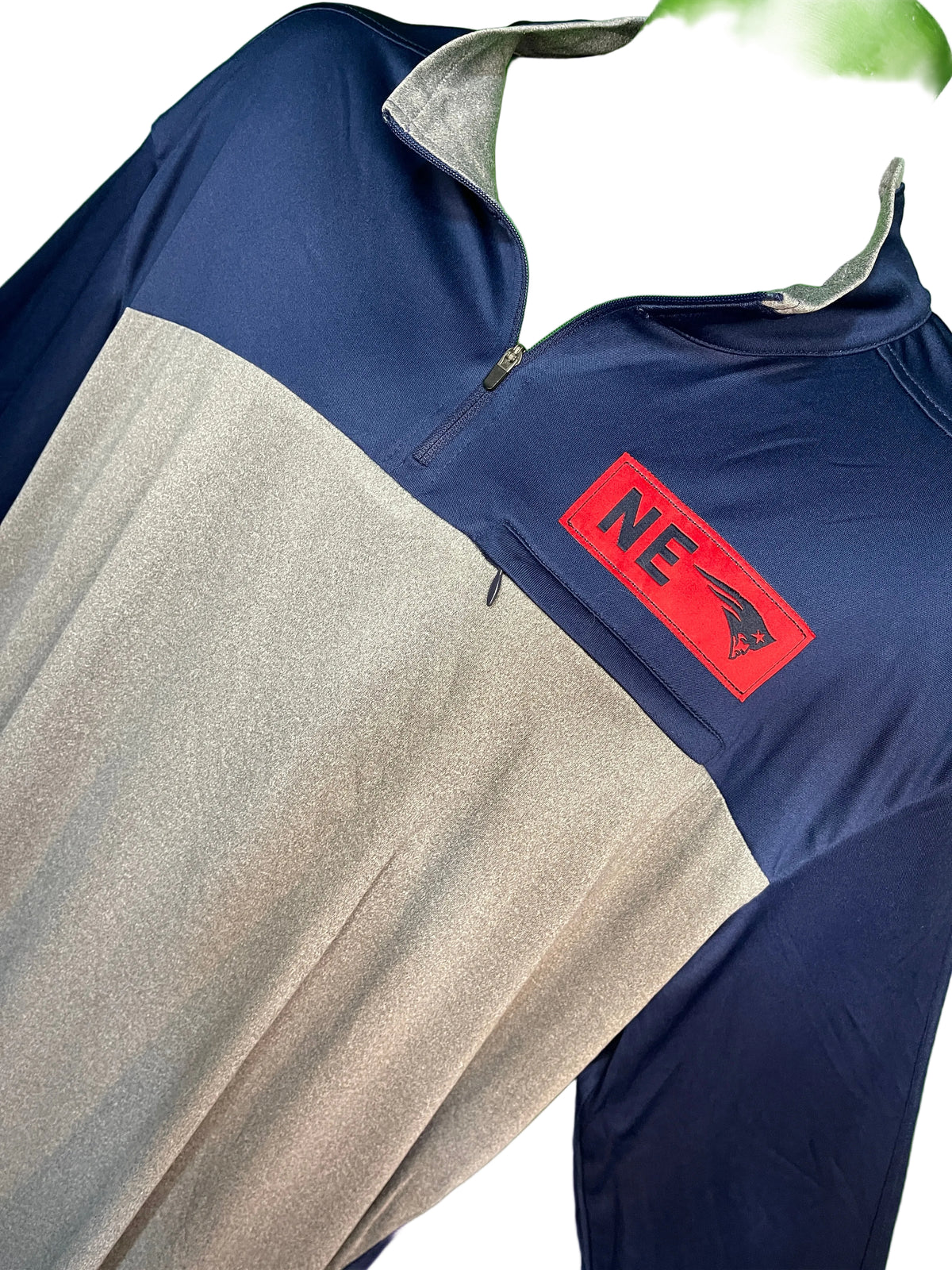 NFL New England Patriots 1/4 Zip Lightweight Pullover Jacket Men's X-Large NWT