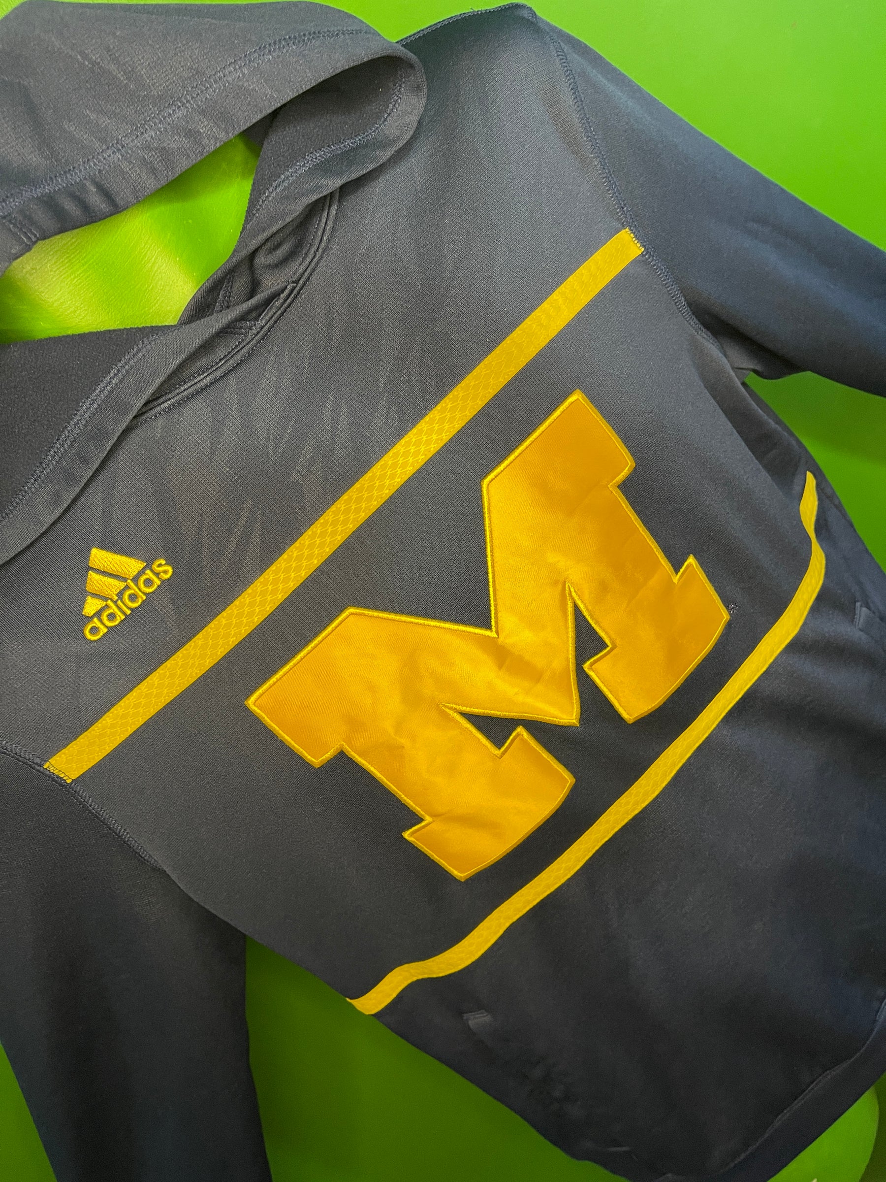NCAA Michigan Wolverines Adidas Pullover Hoodie Top Men's Large