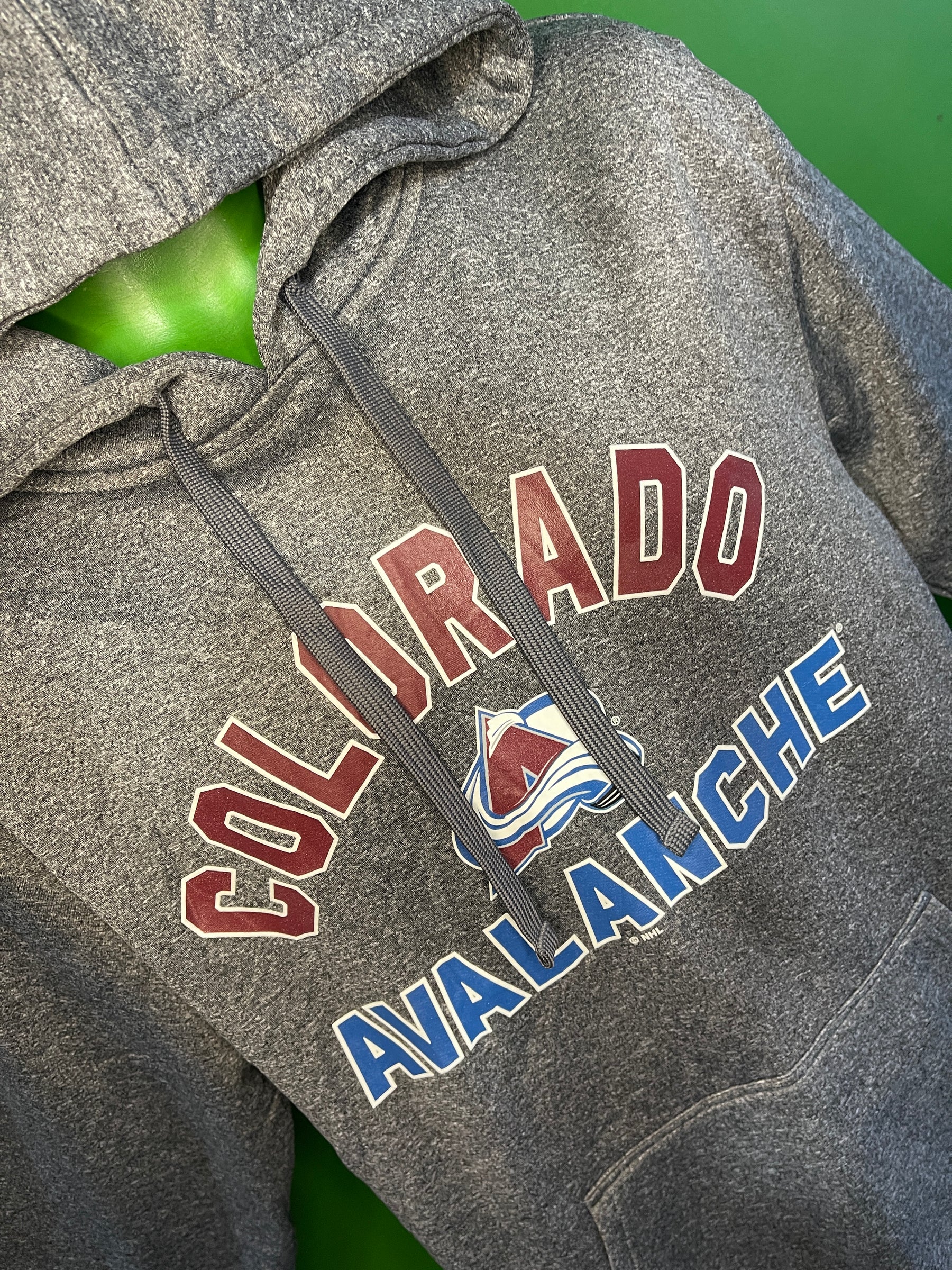 NHL Colorado Avalanche Champion Pullover Hoodie Men's Medium