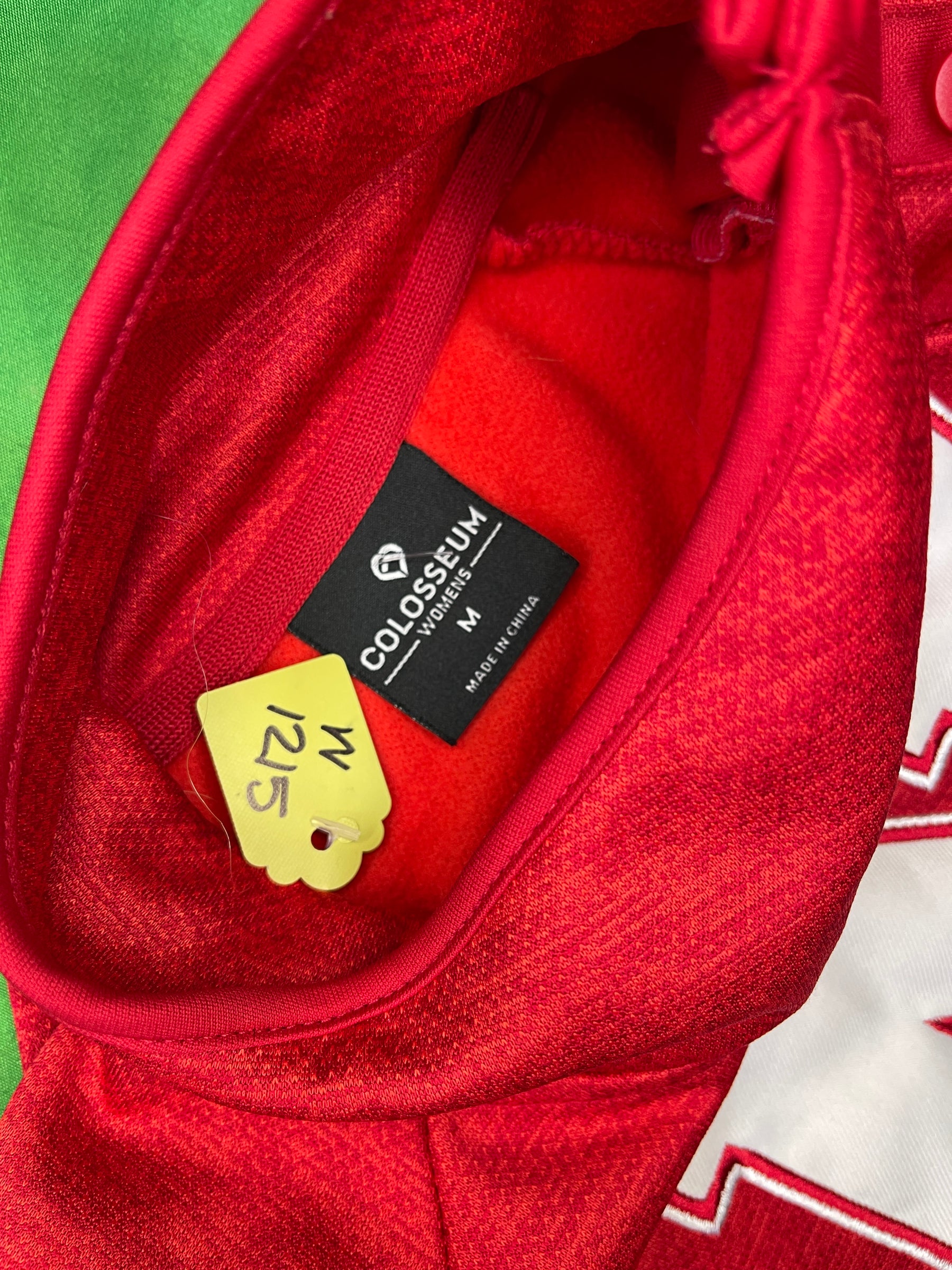 NCAA Nebraska Cornhuskers Colosseum Pullover Top Wonen's Medium