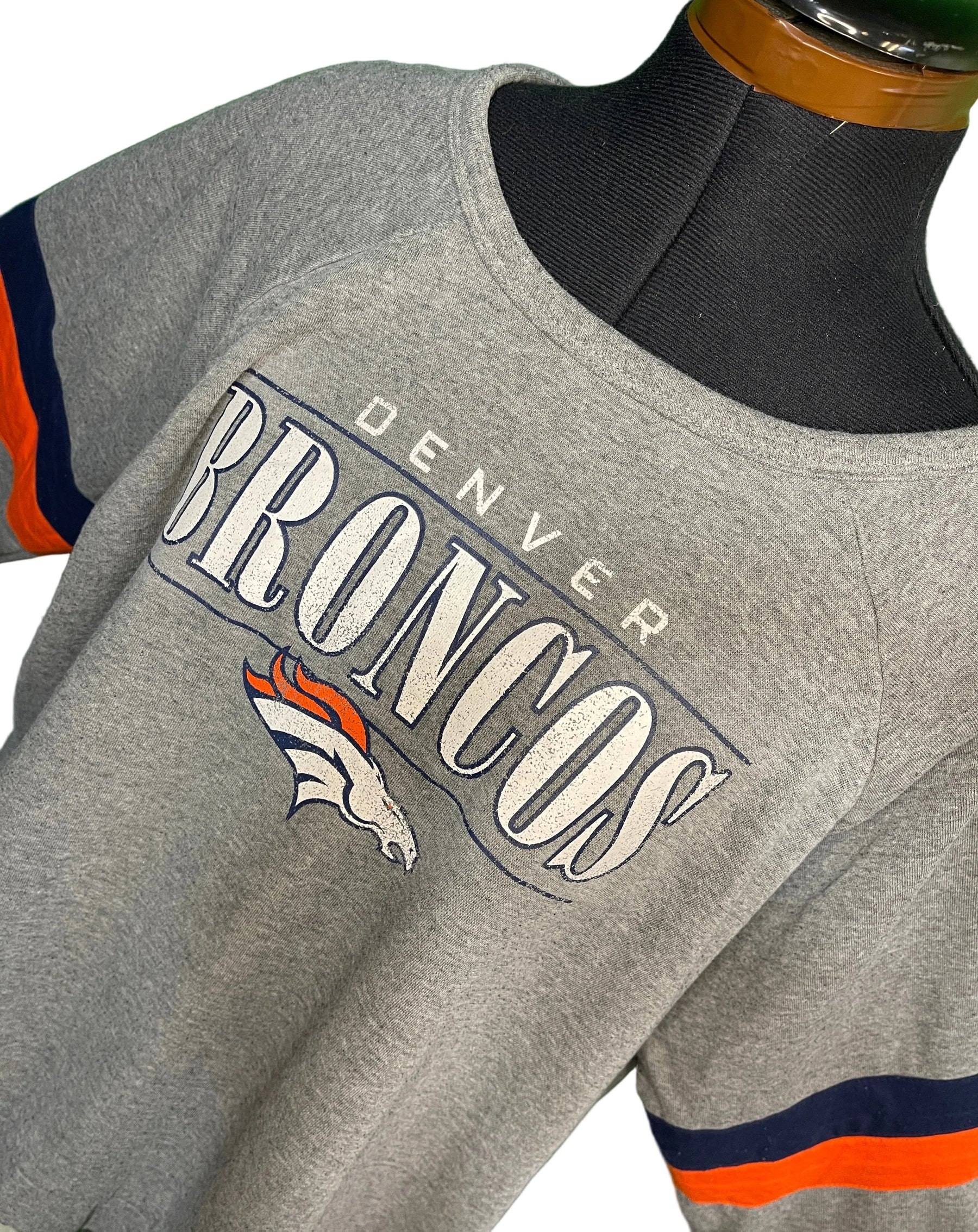 NFL Denver Broncos NFL Team Apparel Pullover Sweatshirt Women's 2X-Large