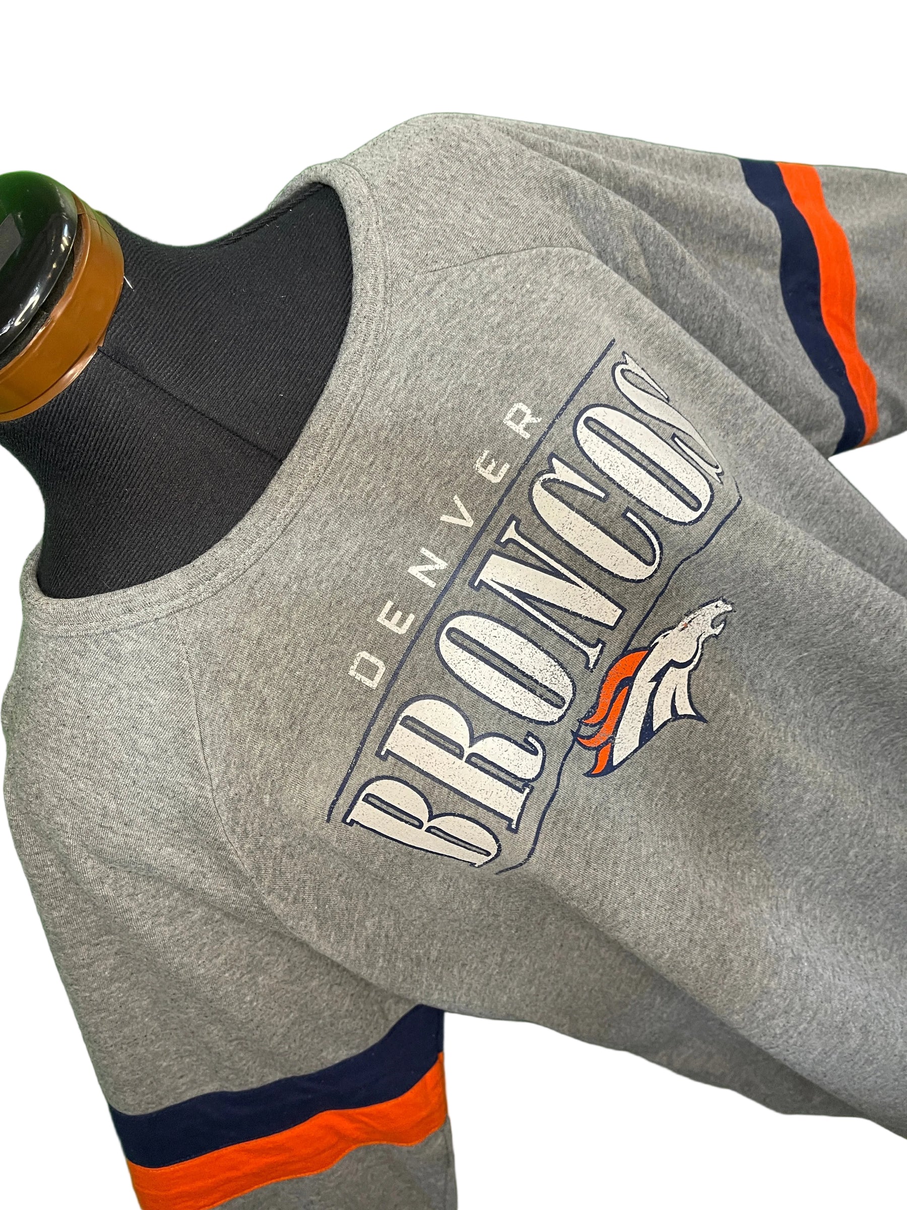 NFL Denver Broncos NFL Team Apparel Pullover Sweatshirt Women's 2X-Large