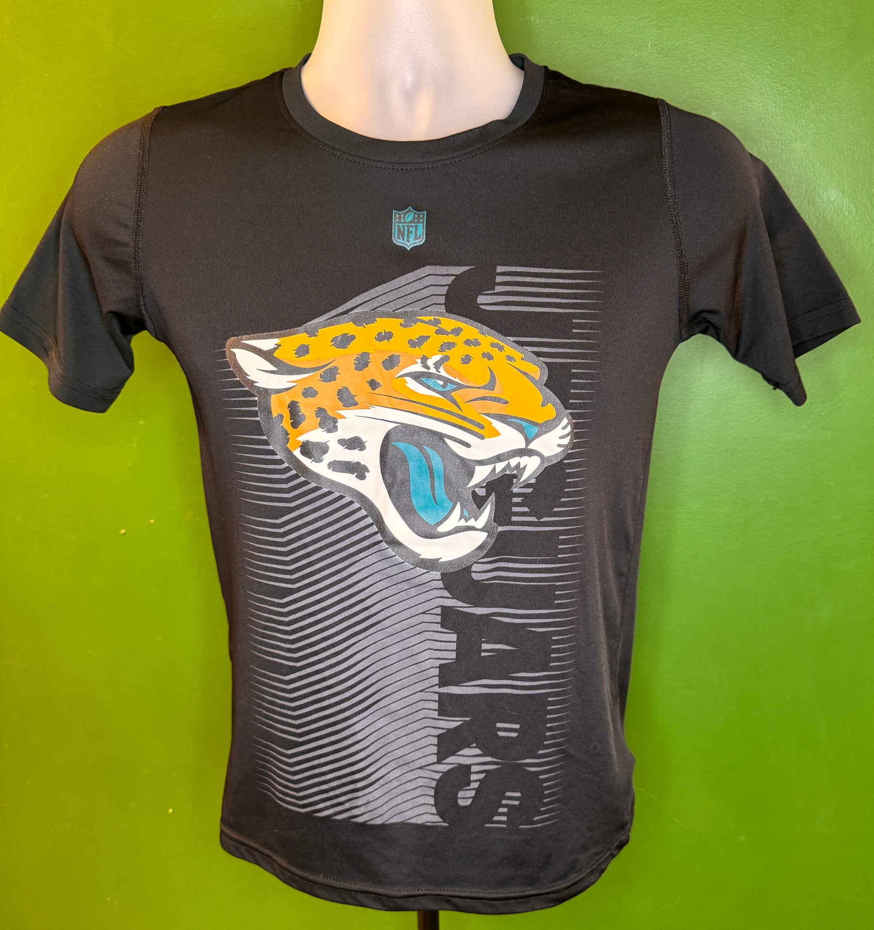 NFL Jacksonville Jaguars Black Athletic Short Sleeve T-Shirt Youth Medium 10-12