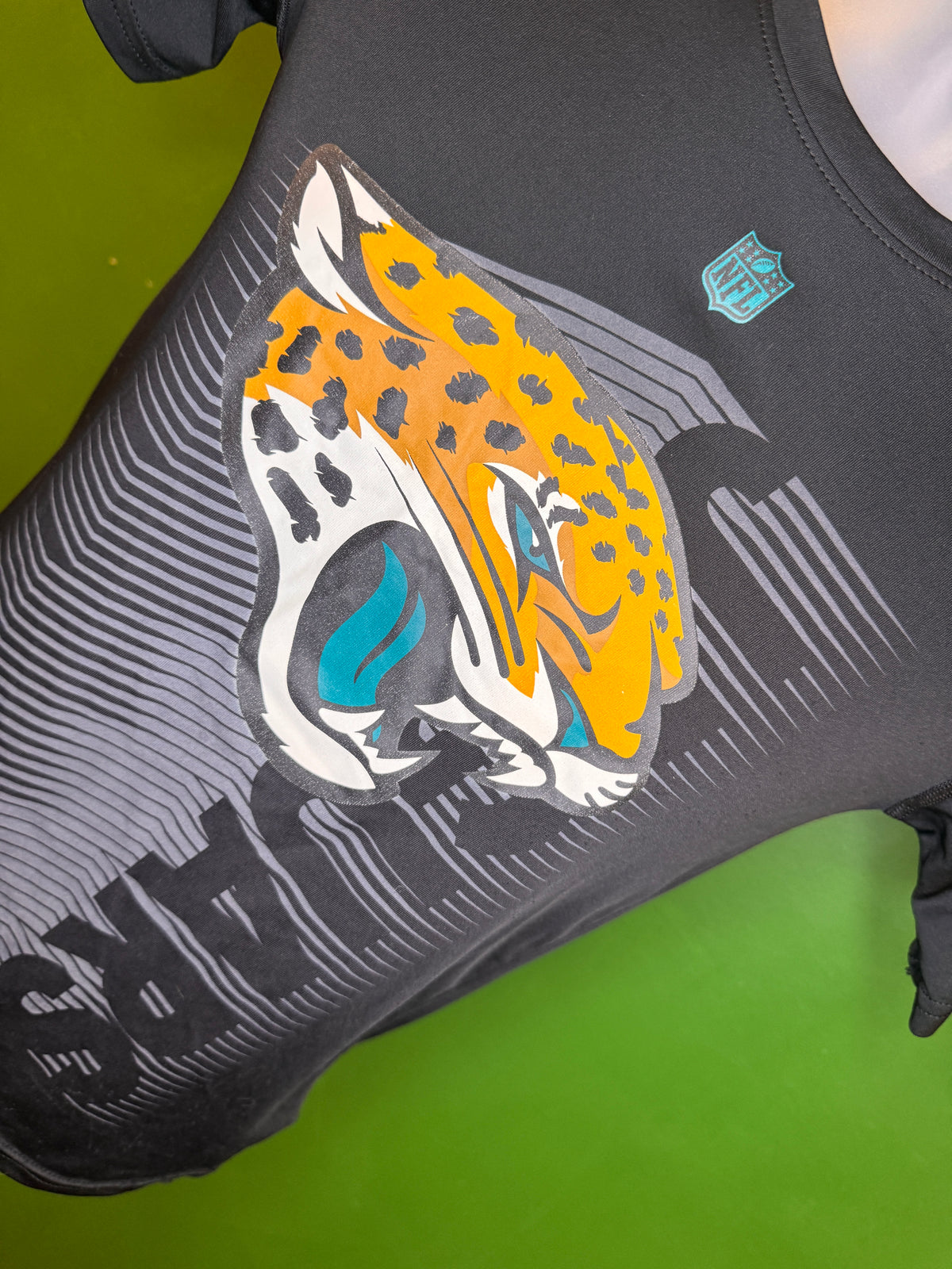 NFL Jacksonville Jaguars Black Athletic Short Sleeve T-Shirt Youth Medium 10-12