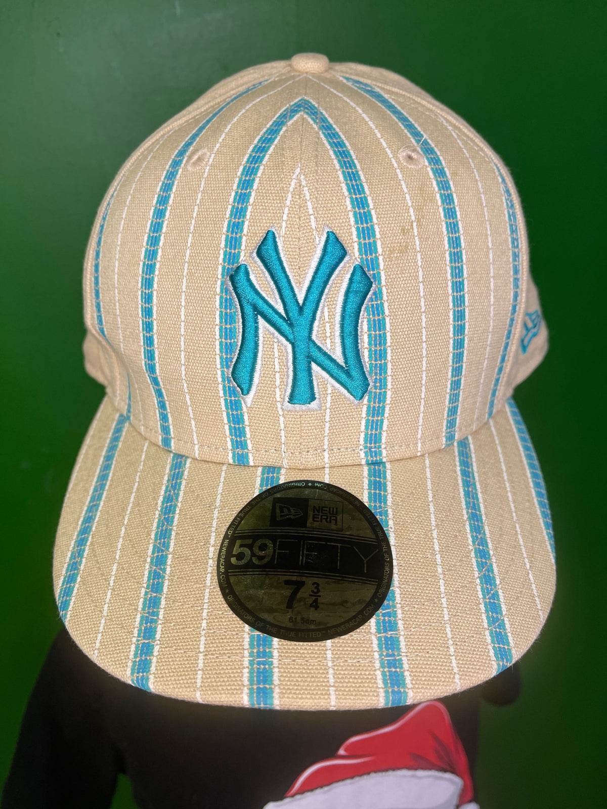 MLB New York Yankees New Era 59FIFTY Beige Aqua Striped Baseball Hat/Cap 7-3/4