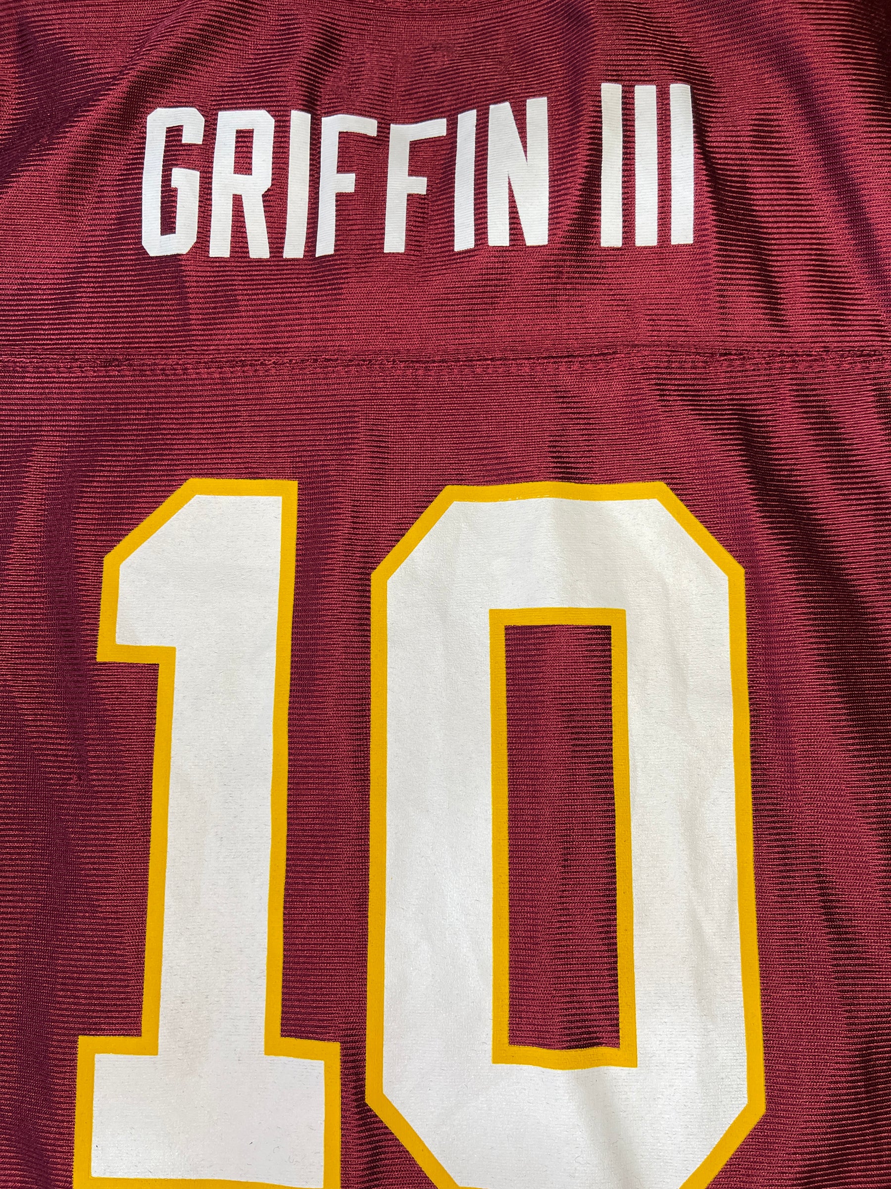 NFL Washington Commanders (Redskins) Robert Griffin RGIII Jersey Youth Small 6-7