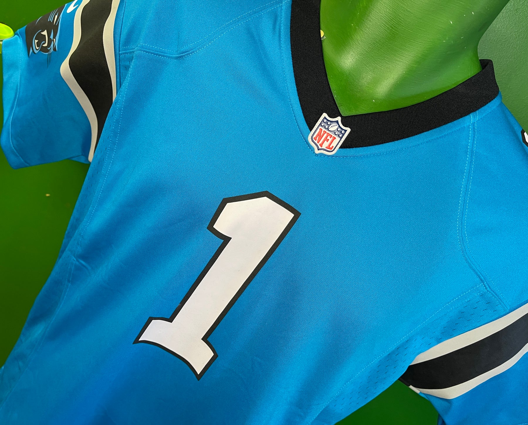 NFL Carolina Panthers Cam Newton #1 Game Jersey Youth Large 14-16