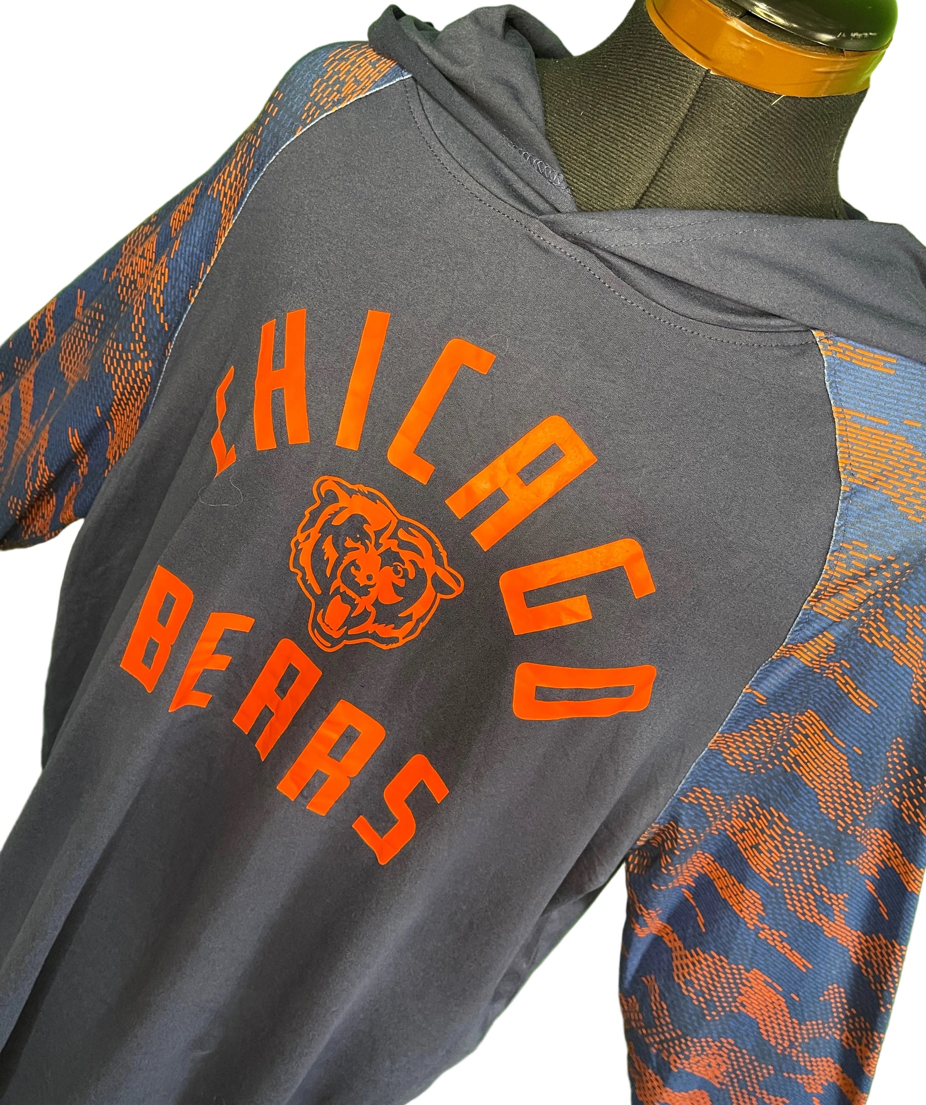 NFL Chicago Bears Long Sleeve Hooded T-Shirt Men's Large