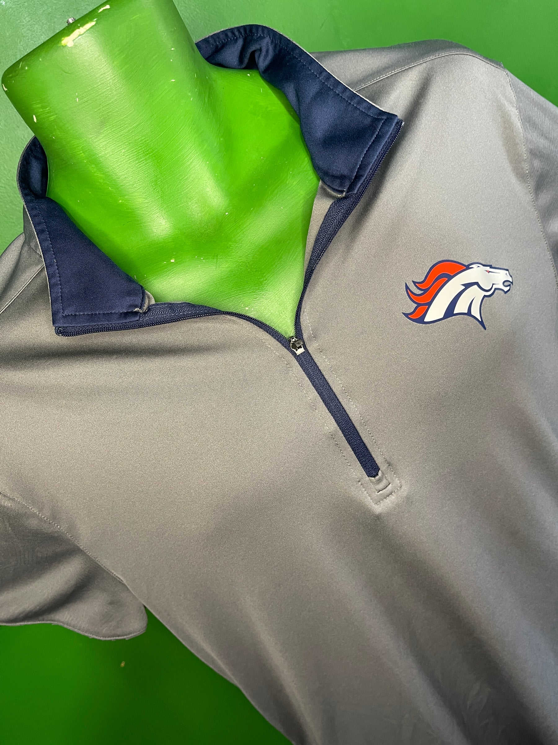 NFL Denver Broncos Grey 1/4 Zip Wicking Shirt Men's Medium