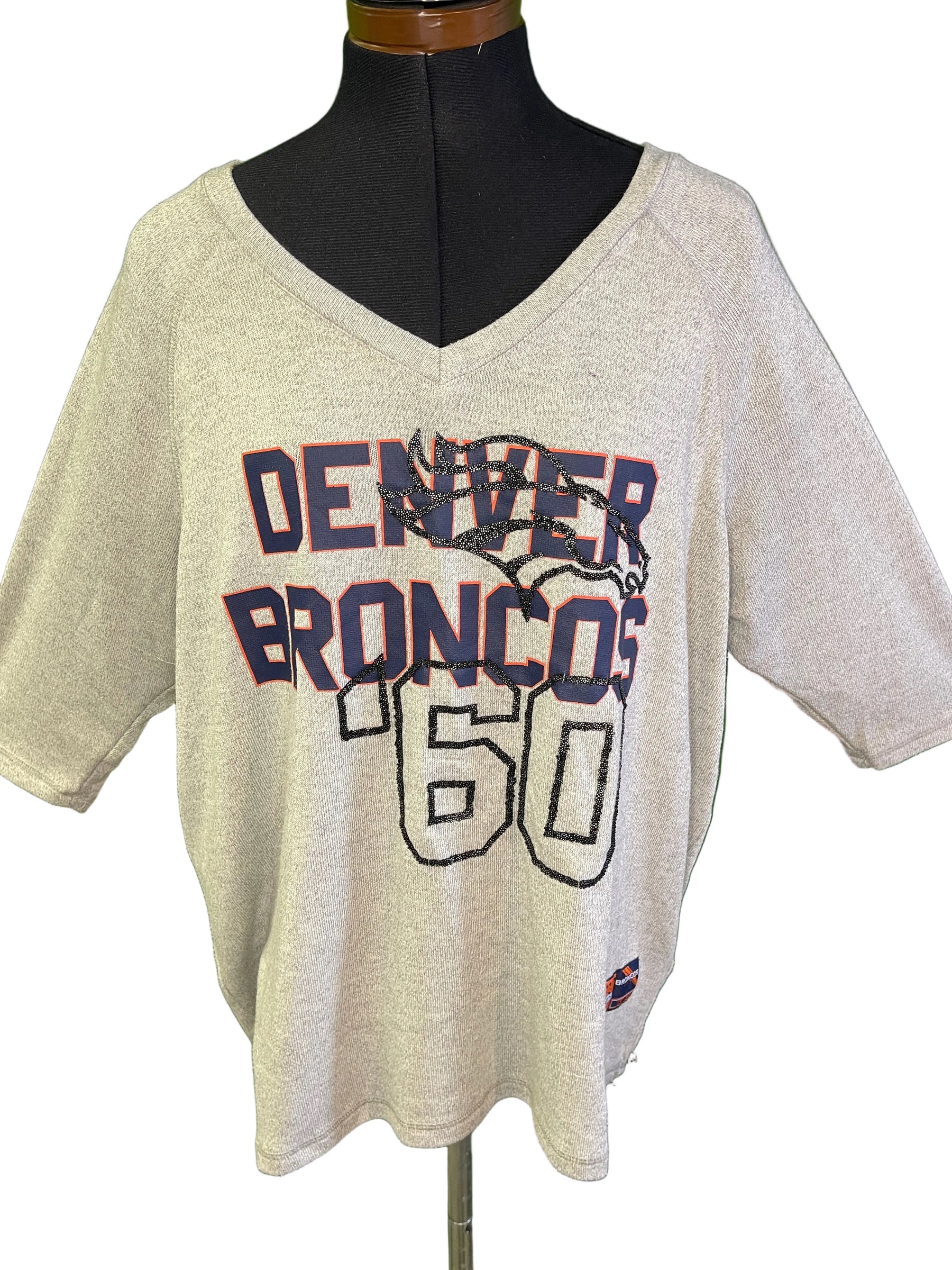NFL Denver Broncos Grey V-Neck 3/4 Sleeve Heavyweight Shirt Women's Large