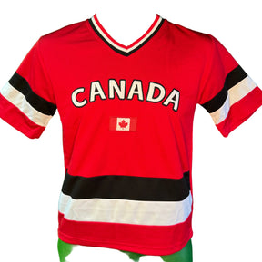 Jersey-Style Canada Top Maple Leaf Youth Med/Large NWT