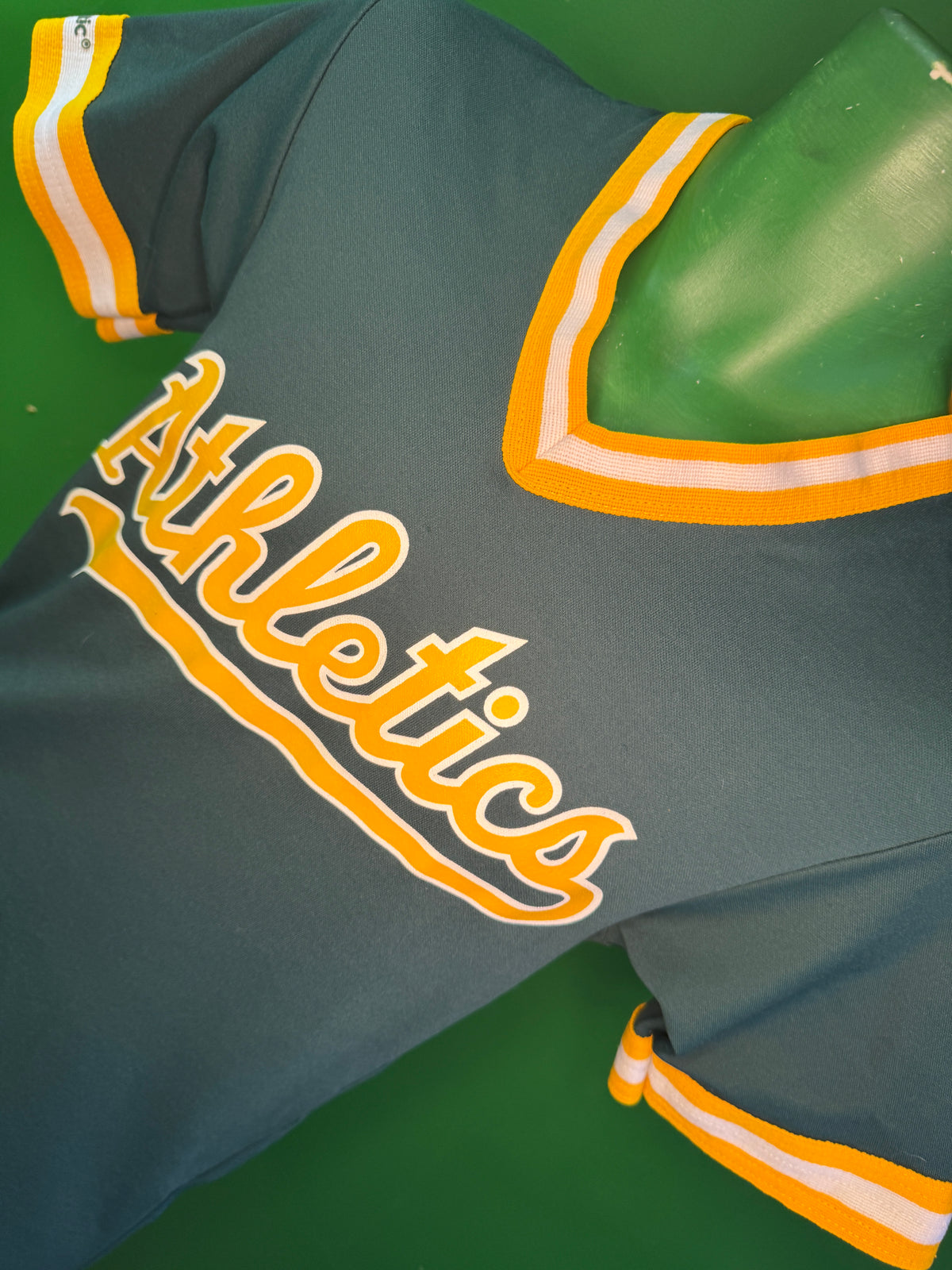 American Football Majestic "Athletics" #40 Jersey-Style Top Women's Medium