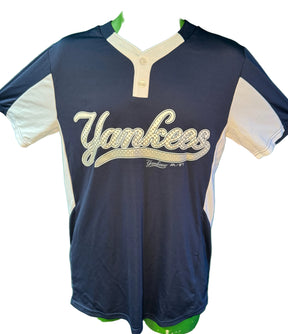 MLB New York Yankees Majestic Baseball Jersey Top Men's Small NWT