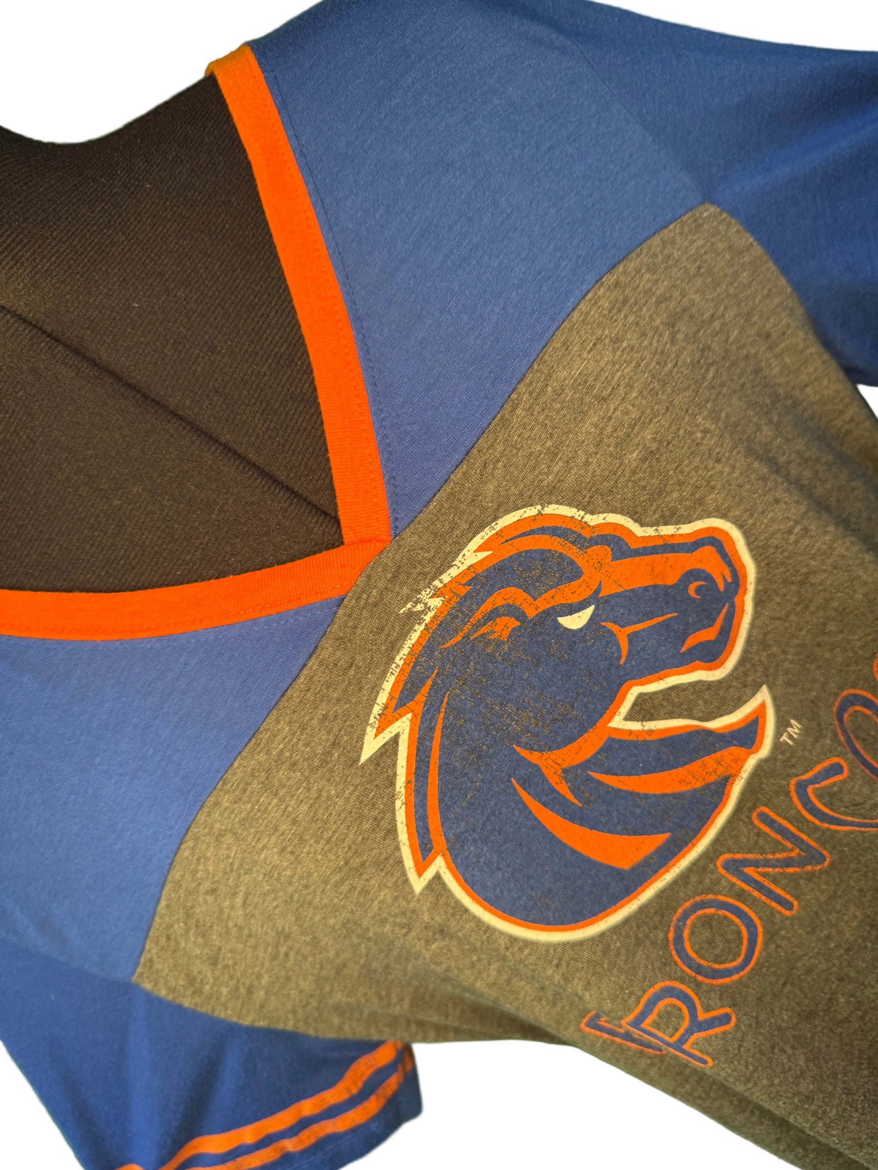 NCAA Boise State Broncos Heathered V-Neck Women's X-Large