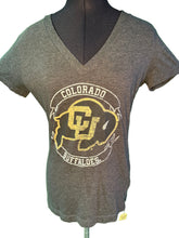 NCAA Colorado Buffaloes Heathered Grey V-Neck T-Shirt Women's Medium