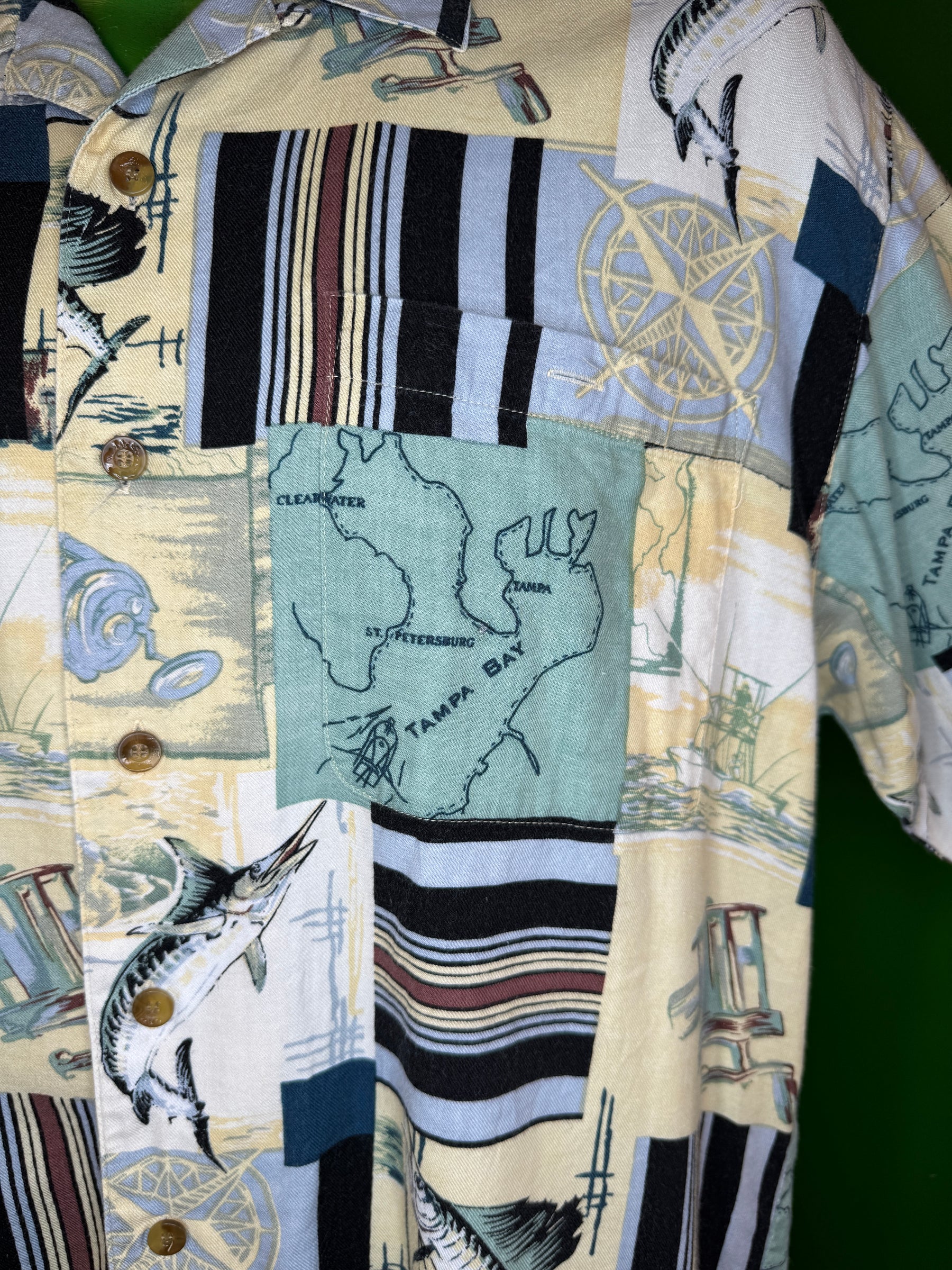 Quirky Fish Fishing Patterned S/S Button Up Shirt Tampa Men's Medium