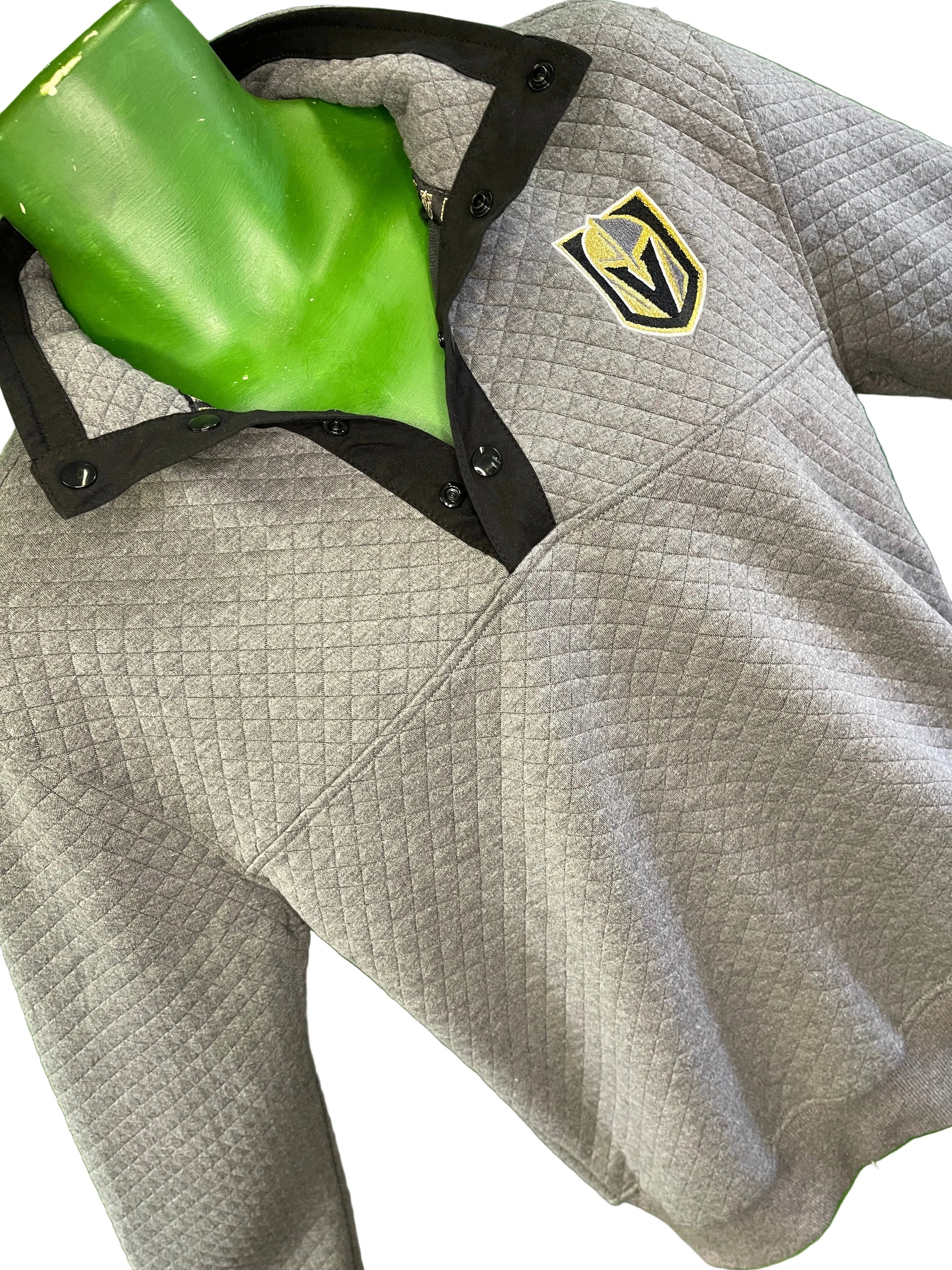 NHL Vegas Golden Knights 1/4 Zip Grey Pullover Men's Medium NWT