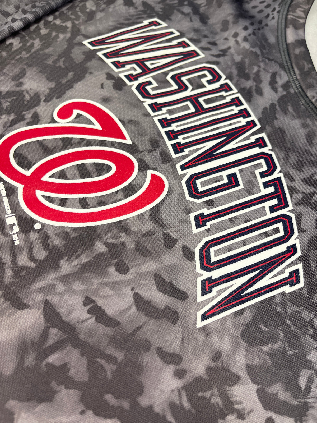 MLB Washington Nationals Under Armour Pullover Sweatshirt Top Youth Large