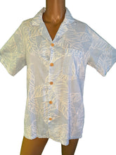 Hawaiian Blue and White Floral Aloha Shirt Made in Hawaii Men's Small or Medium