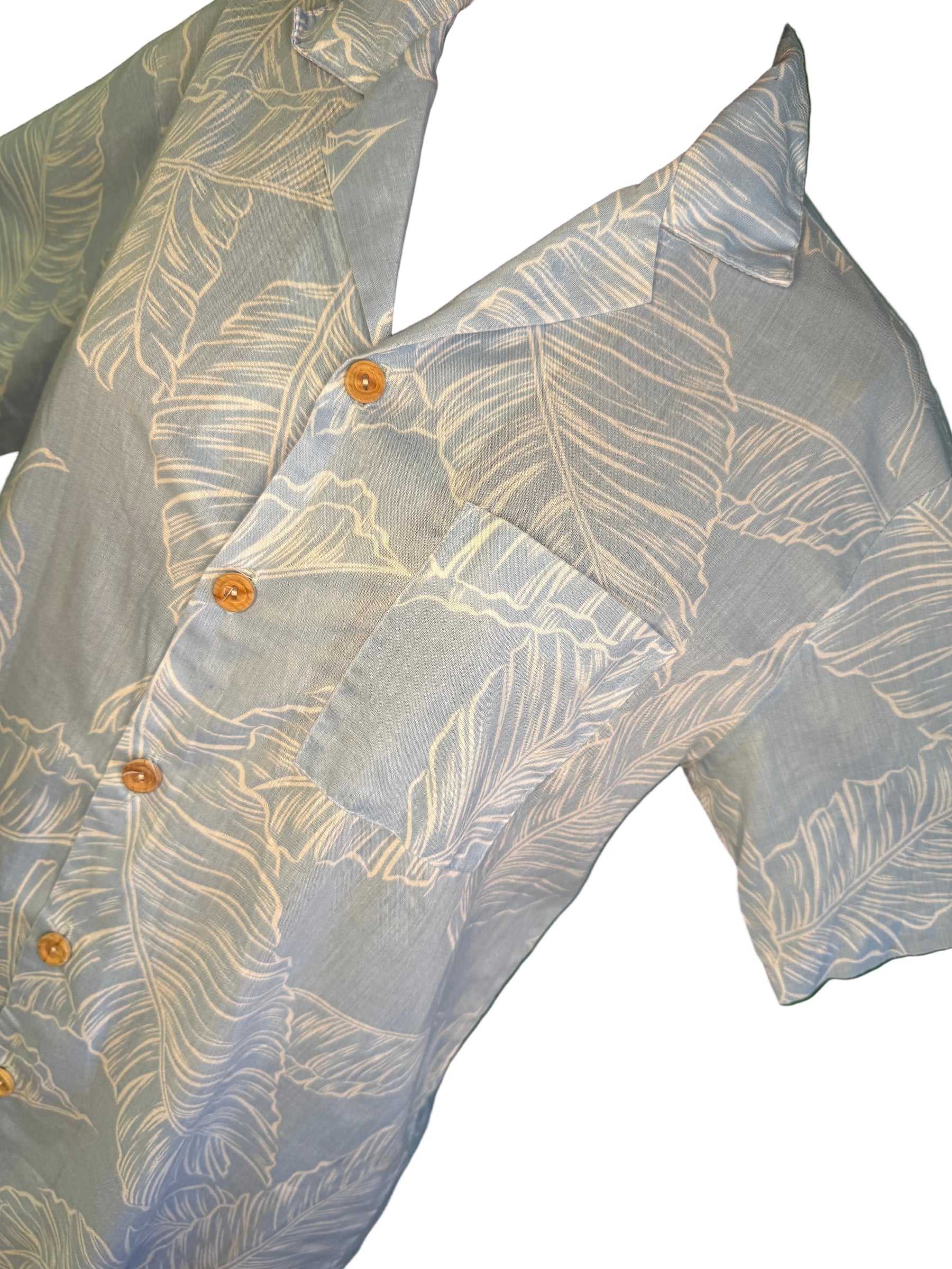 Hawaiian Blue and White Floral Aloha Shirt Made in Hawaii Men's Small or Medium
