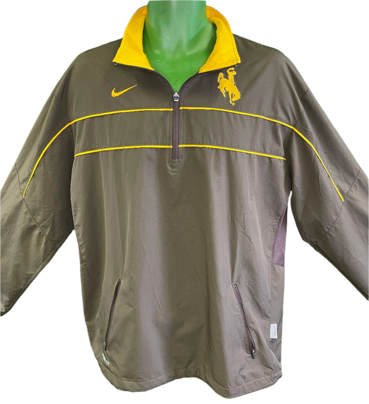 NCAA Wyoming Cowboys Storm-Fit 1/4 Zip Pullover Windbreaker Men's Medium