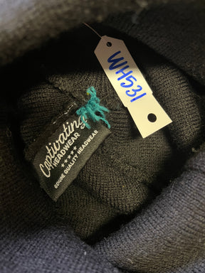 NCAA University of Iowa Hawkeyes Beanie Woolly Bobble Hat OSFA