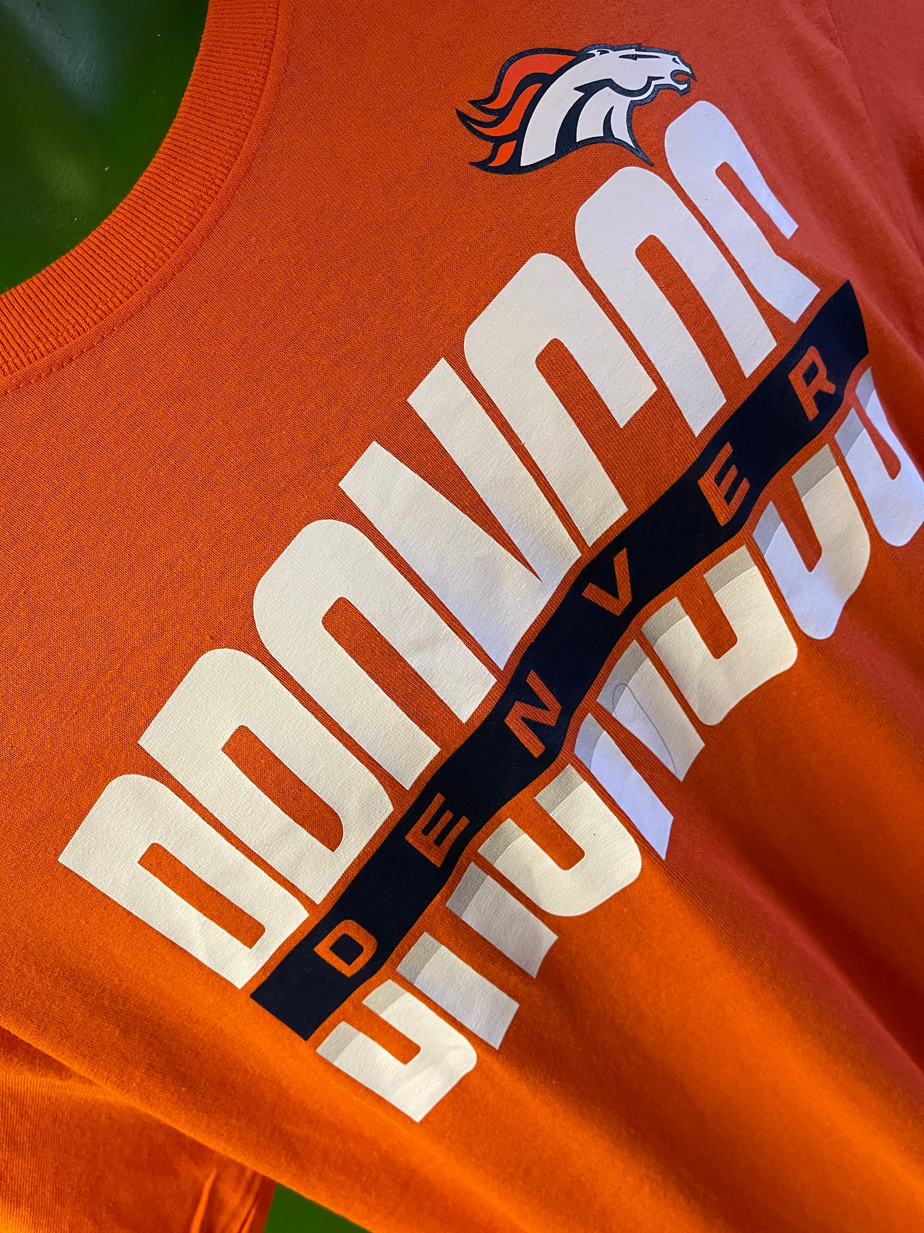 NFL Denver Broncos Orange Short Sleeve T-Shirt Men's Large NWT