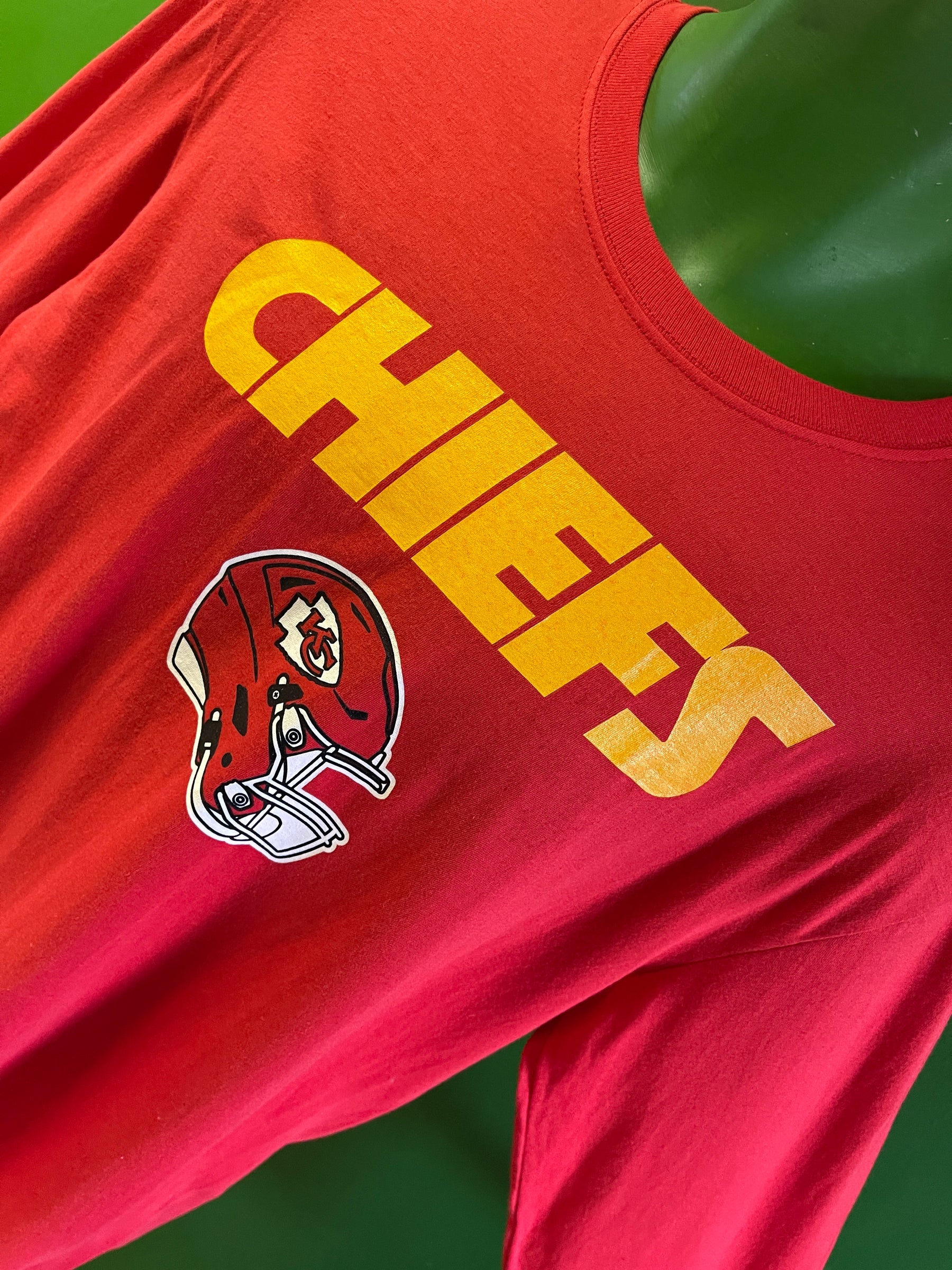 NFL Kansas City Chiefs Patrick Mahomes #15 Red L/S T-Shirt Men's Large NWT