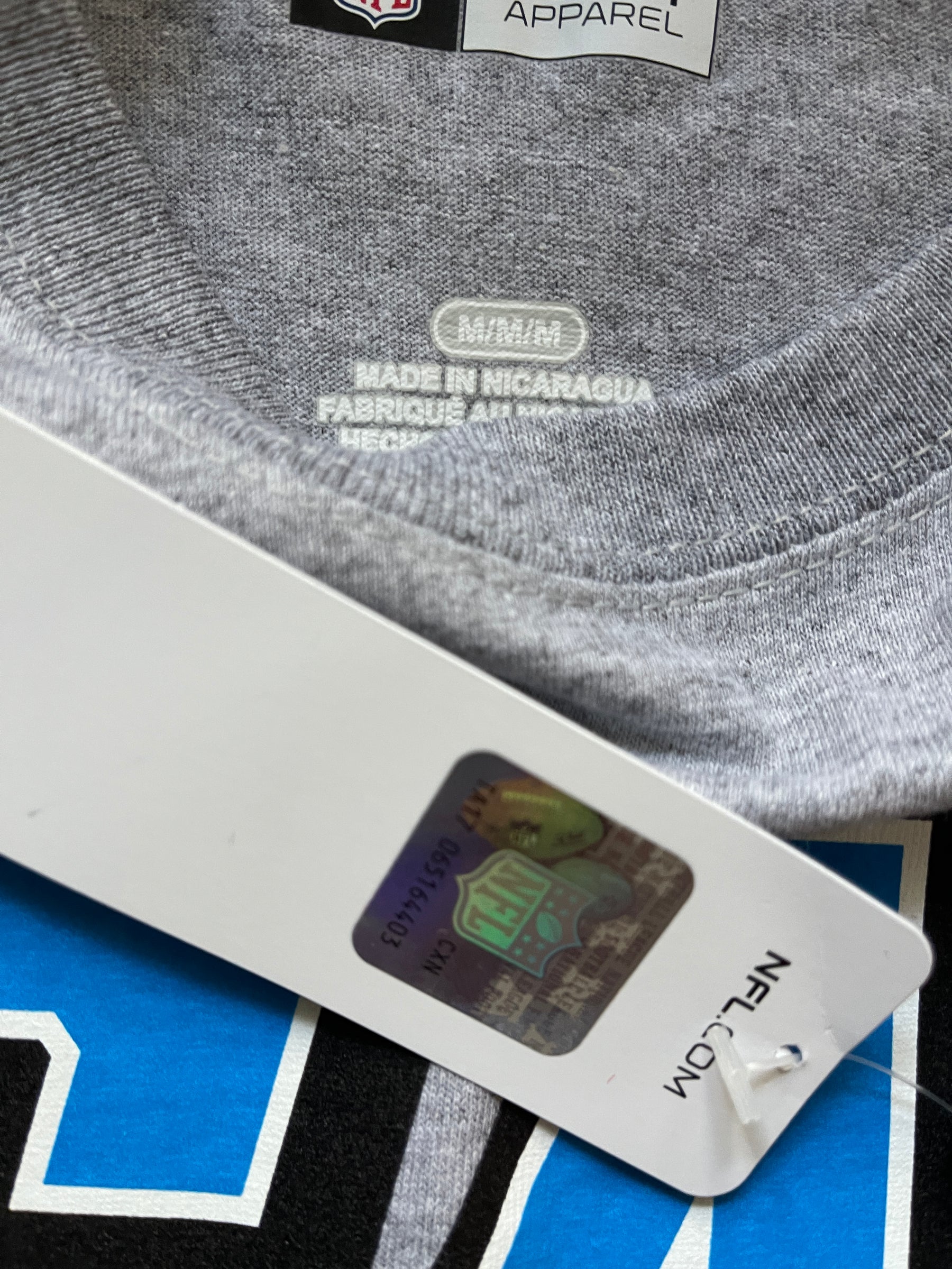 NFL Carolina Panthers Grey Short Sleeve T-Shirt Men's Medium NWT