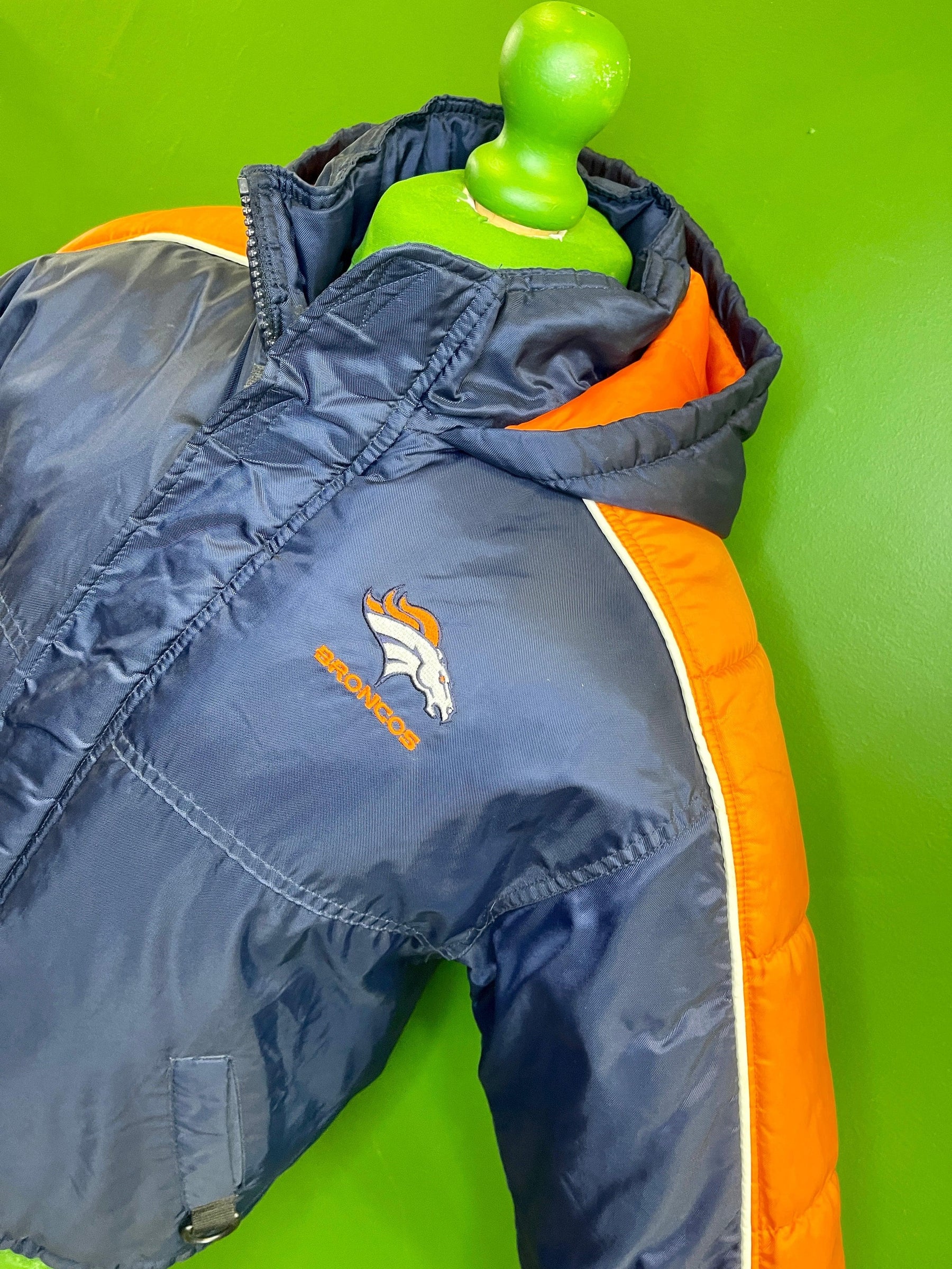 NFL Denver Broncos Vintage Starter Ski Jacket Coat Youth Medium 10-12 (40")