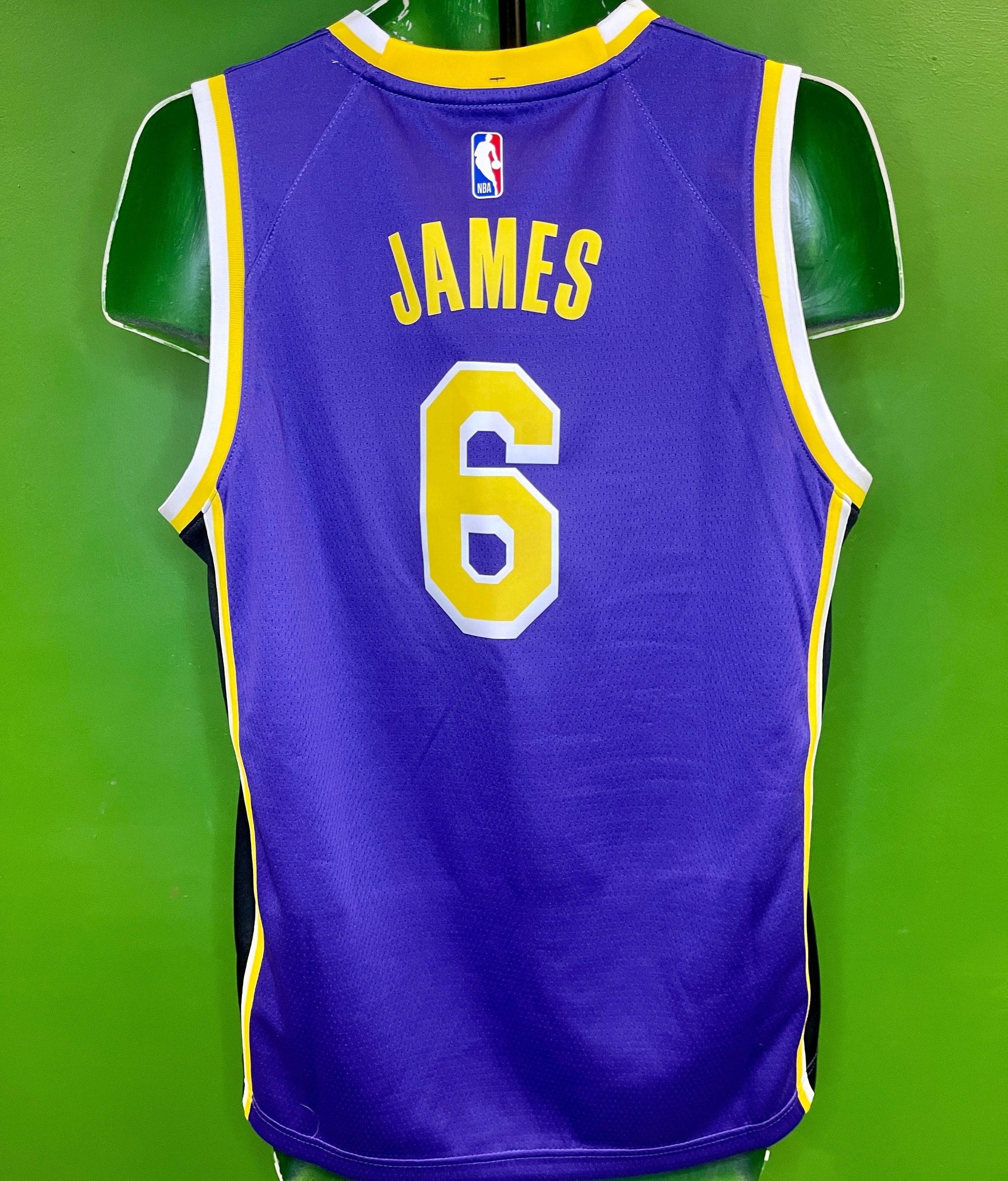 Nike Youth Los Angeles Lakers LeBron James #23 Yellow Swingman Jersey,  Boys', Medium - Yahoo Shopping