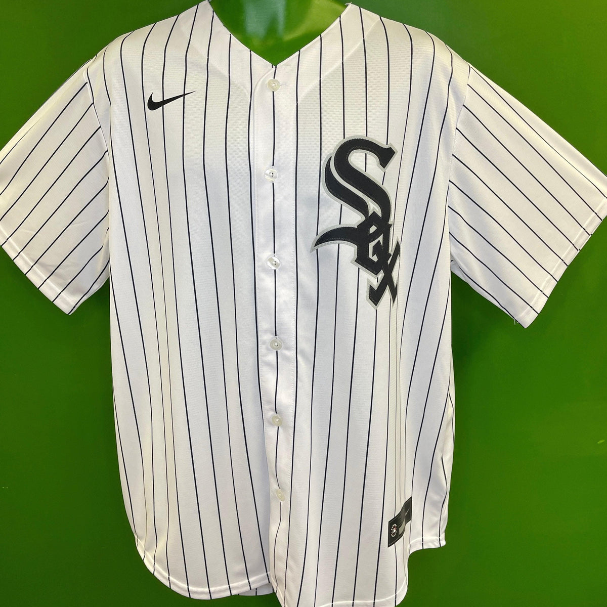 MLB Chicago White Sox Team Jersey Pinstripe Men s Large NWT