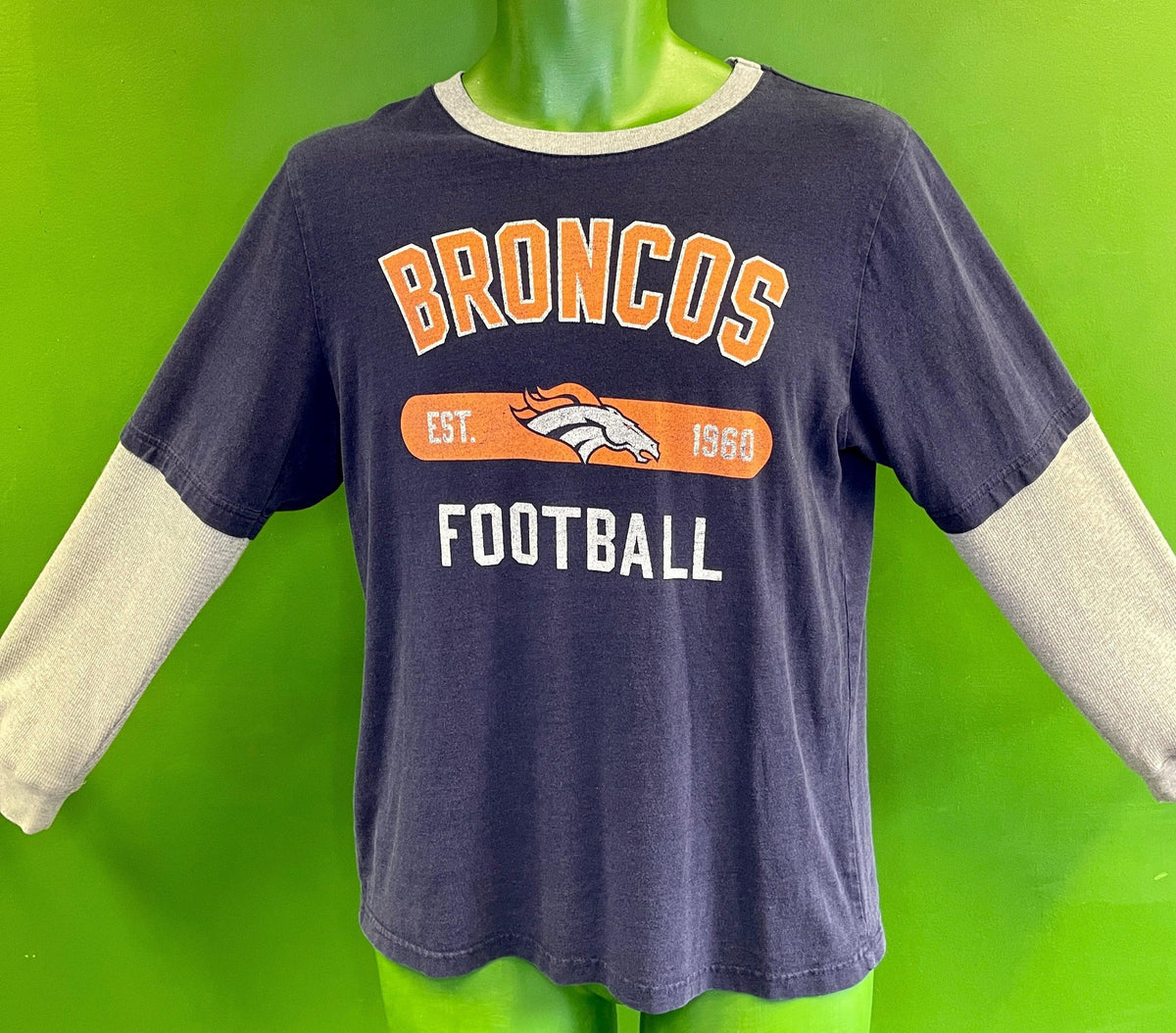 NFL Denver Broncos Double-Layer L/S T-Shirt Youth X-Large 18-20