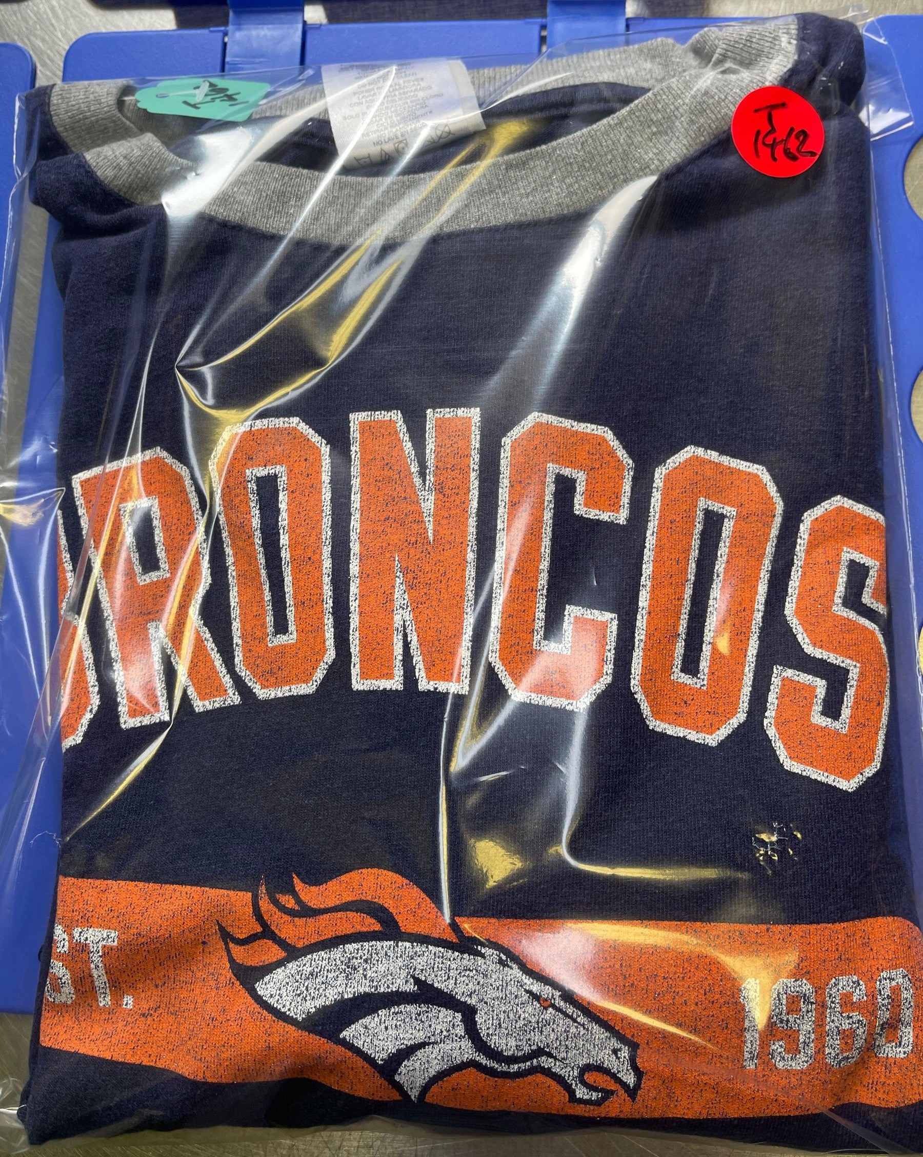 NFL Denver Broncos Double-Layer L/S T-Shirt Youth X-Large 18-20