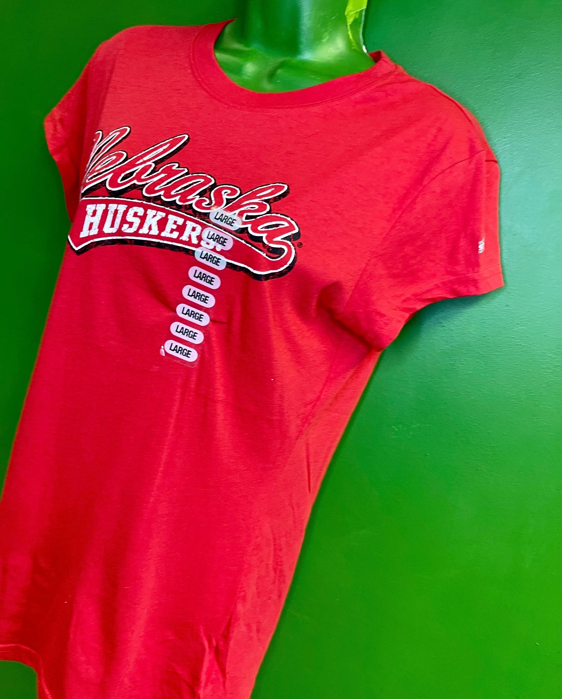 NCAA Nebraska Cornhuskers Red T-Shirt Women's Large NWT