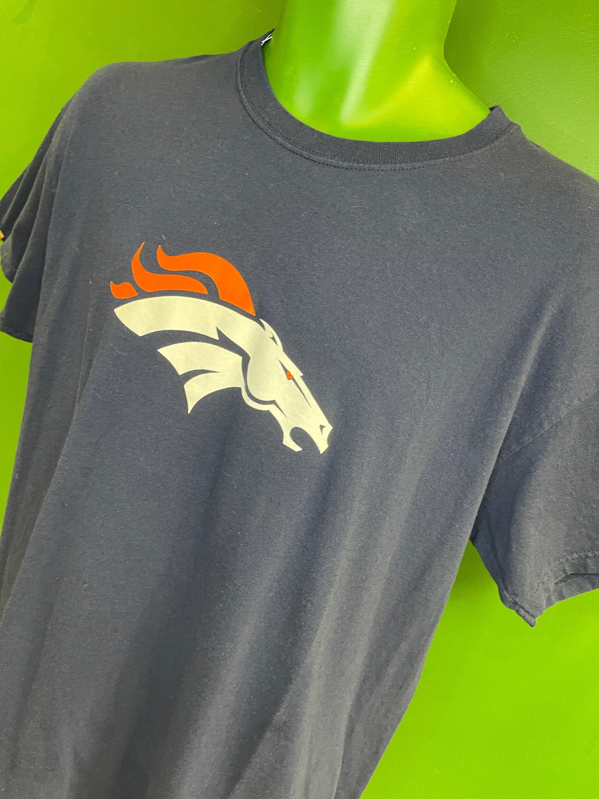 NFL Denver Broncos Dark Blue Logo T-Shirt 100% Cotton Men's Large