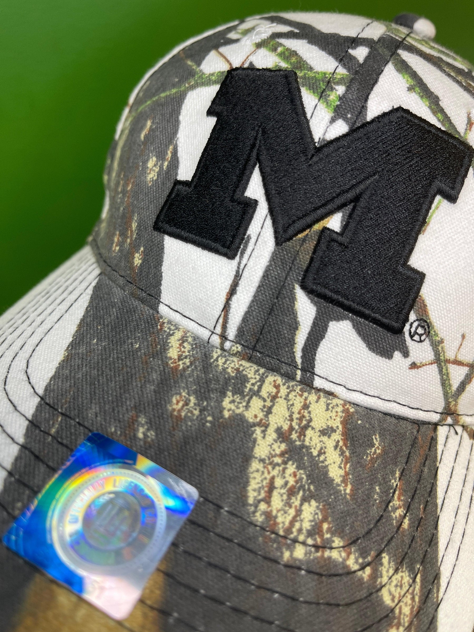 NCAA Michigan Wolverines Tree Pattern Baseball Hat/Cap OSFM NWT