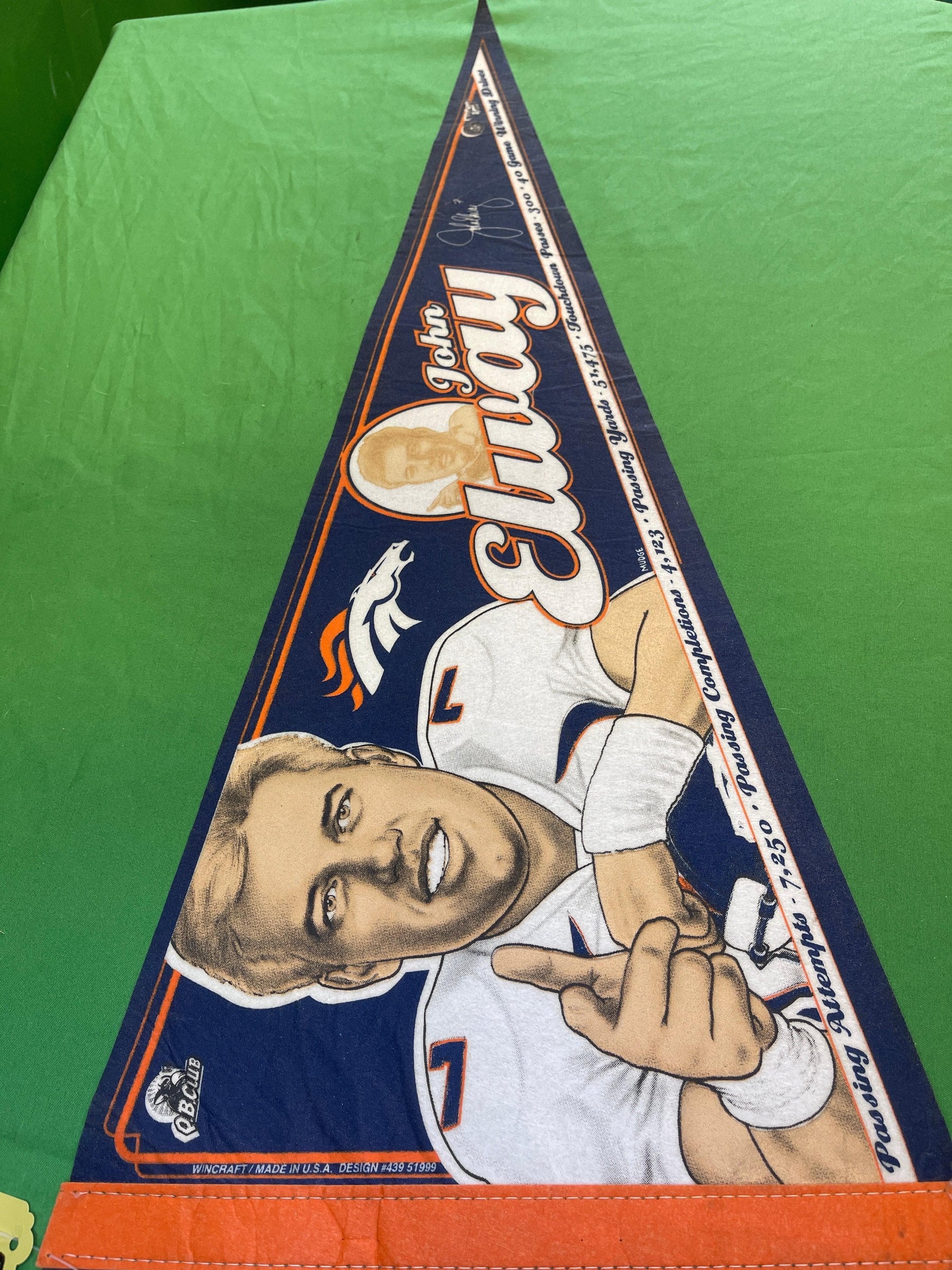 NFL Denver Broncos Vintage Collector Pennant John Elway #7 QB Club