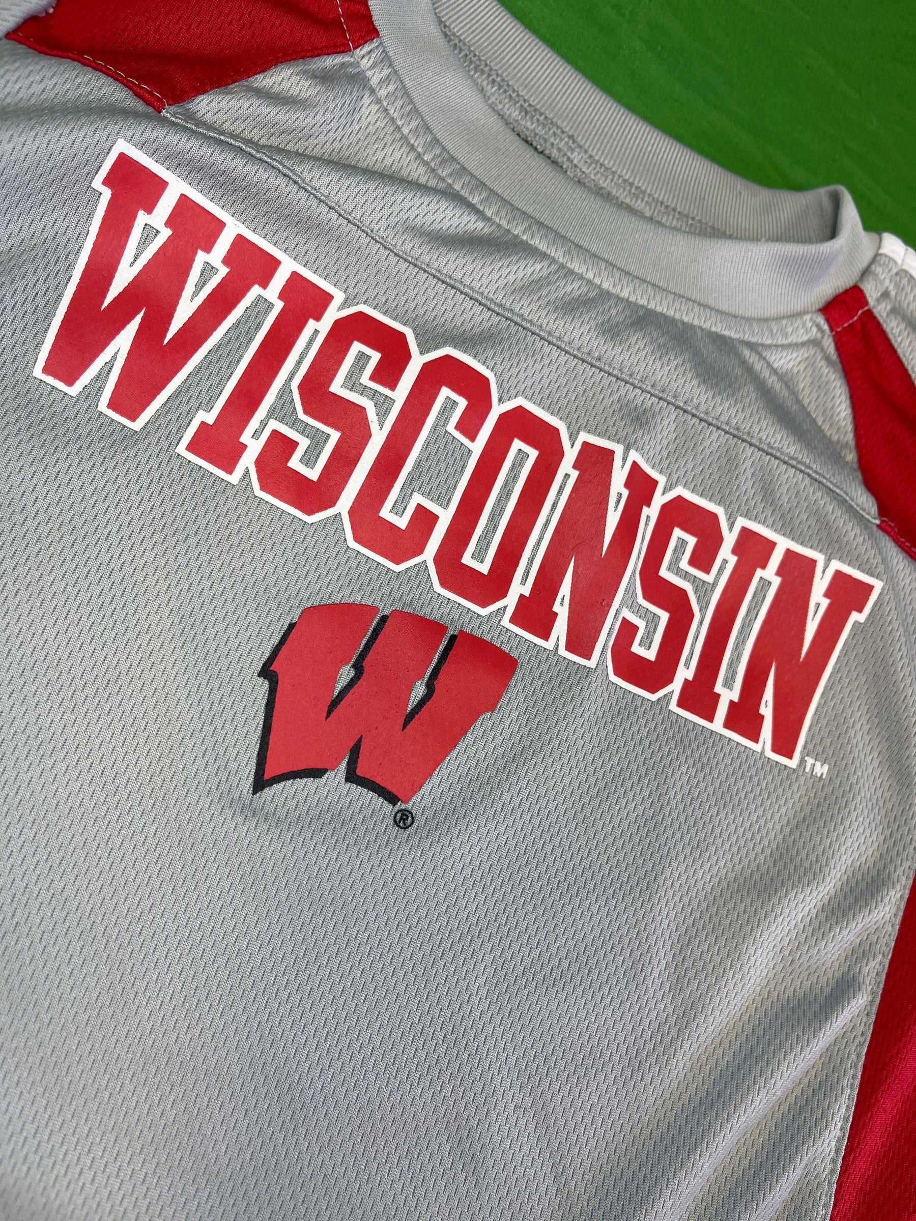 NCAA Wisconsin Badgers Grey Jersey 24 months