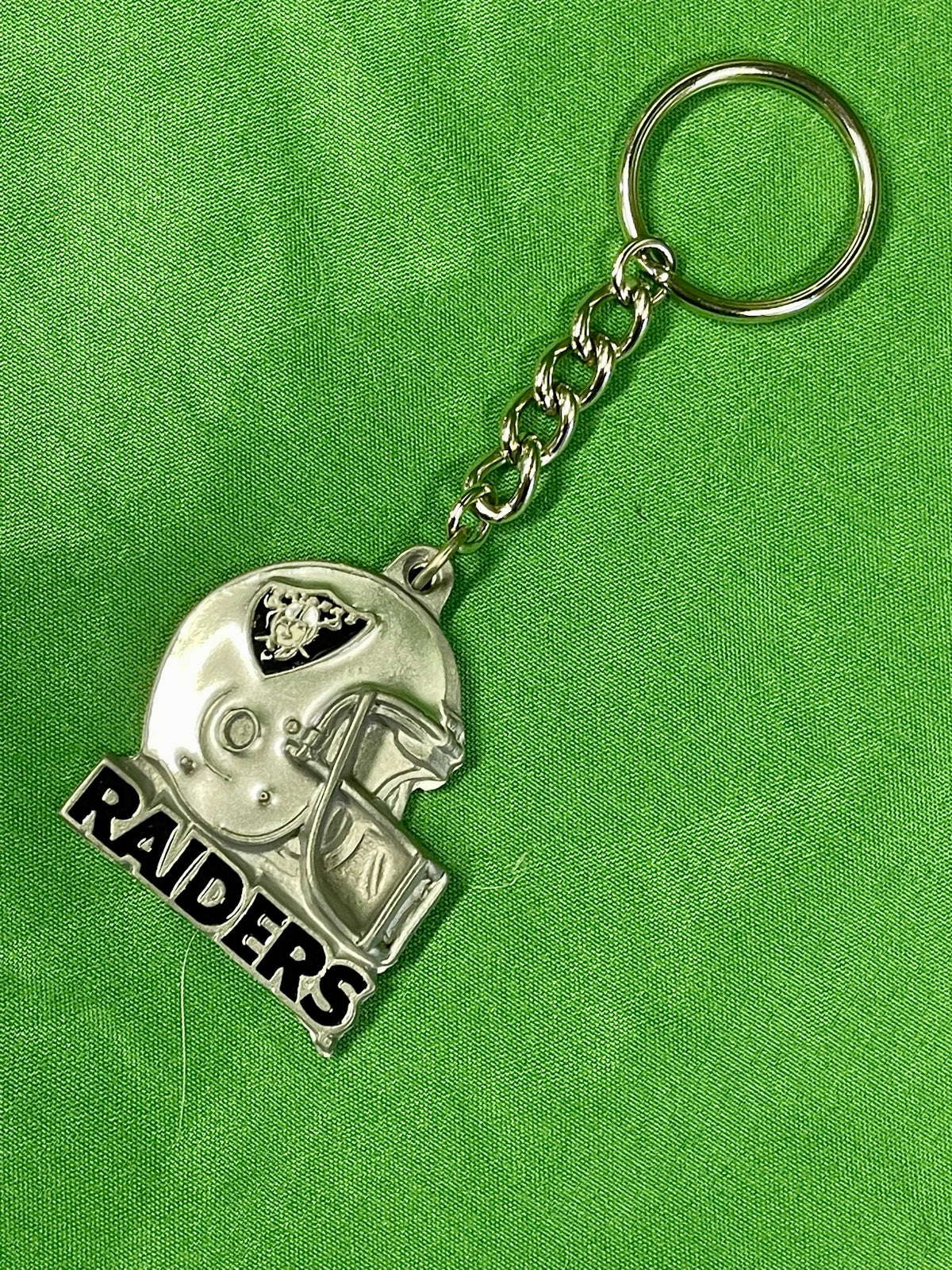 NFL Las Vegas Raiders Pewter Heavy Keychain NWT