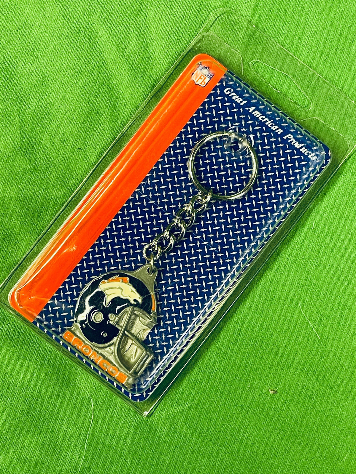 NFL Denver Broncos Pewter Heavy Keychain NWT