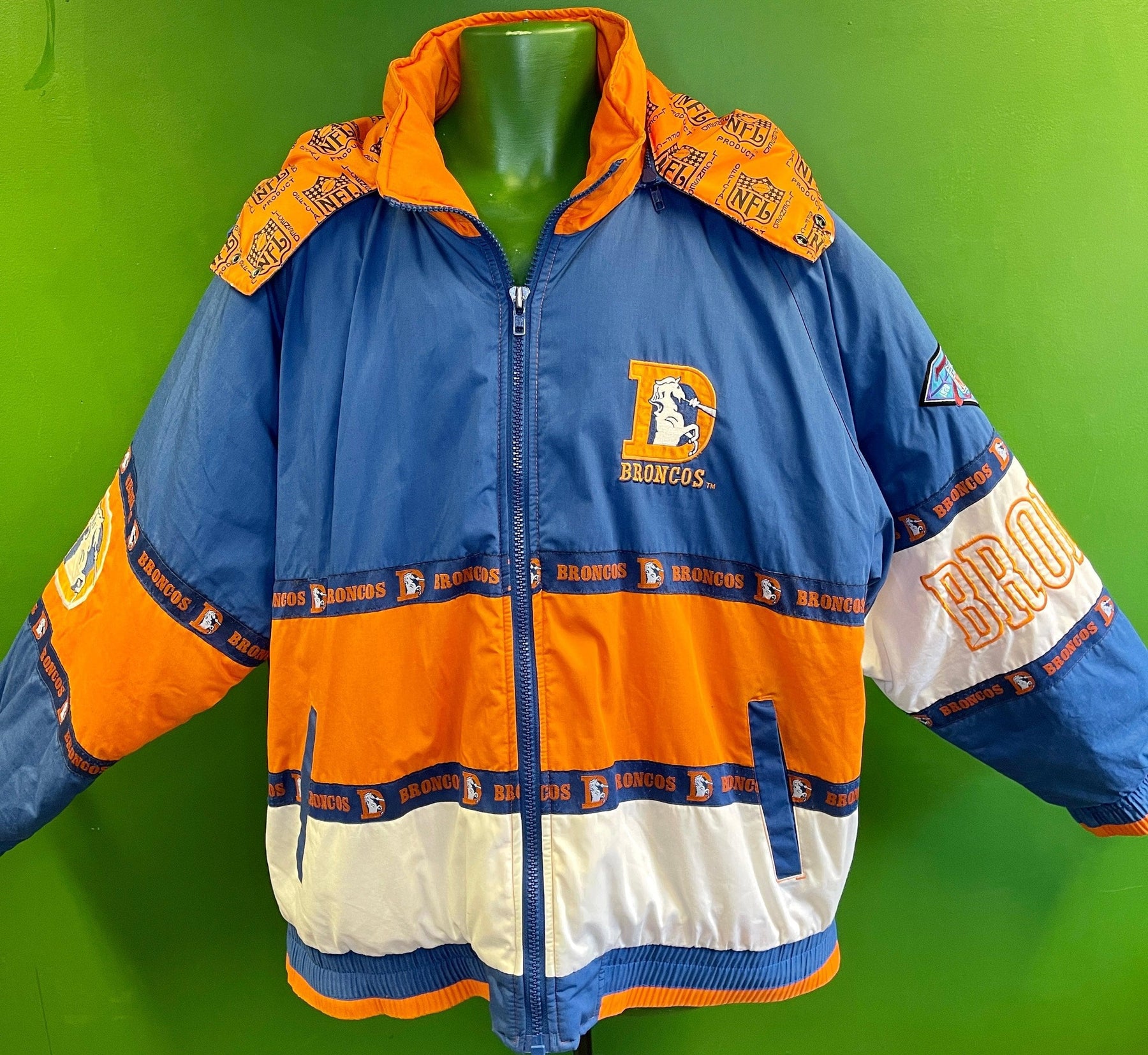 Vintage 90s Starter Sacramento Kings Parka Pullover Jacket. Kings