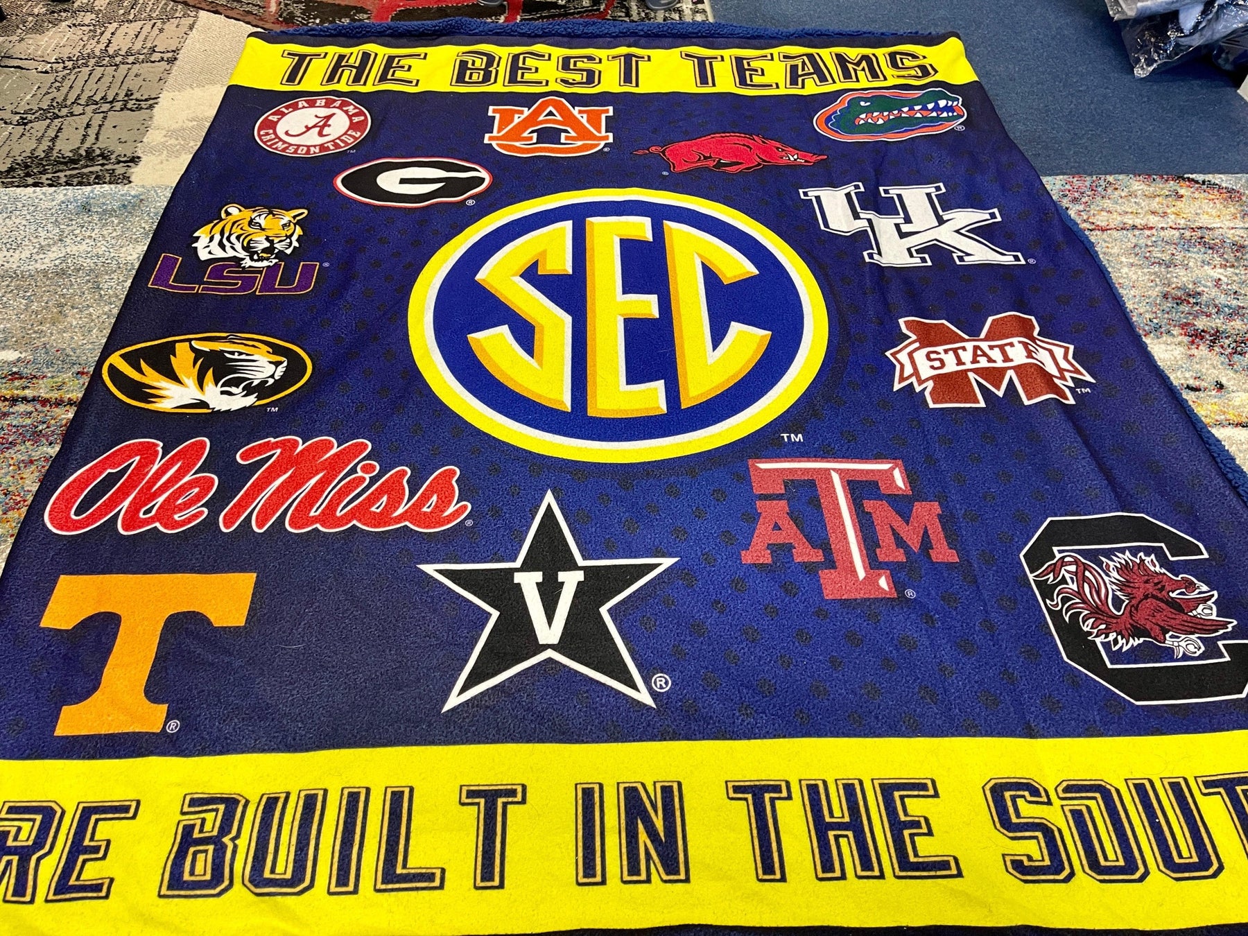 NCAA SEC College Teams Fleece Throw Fan Cave!