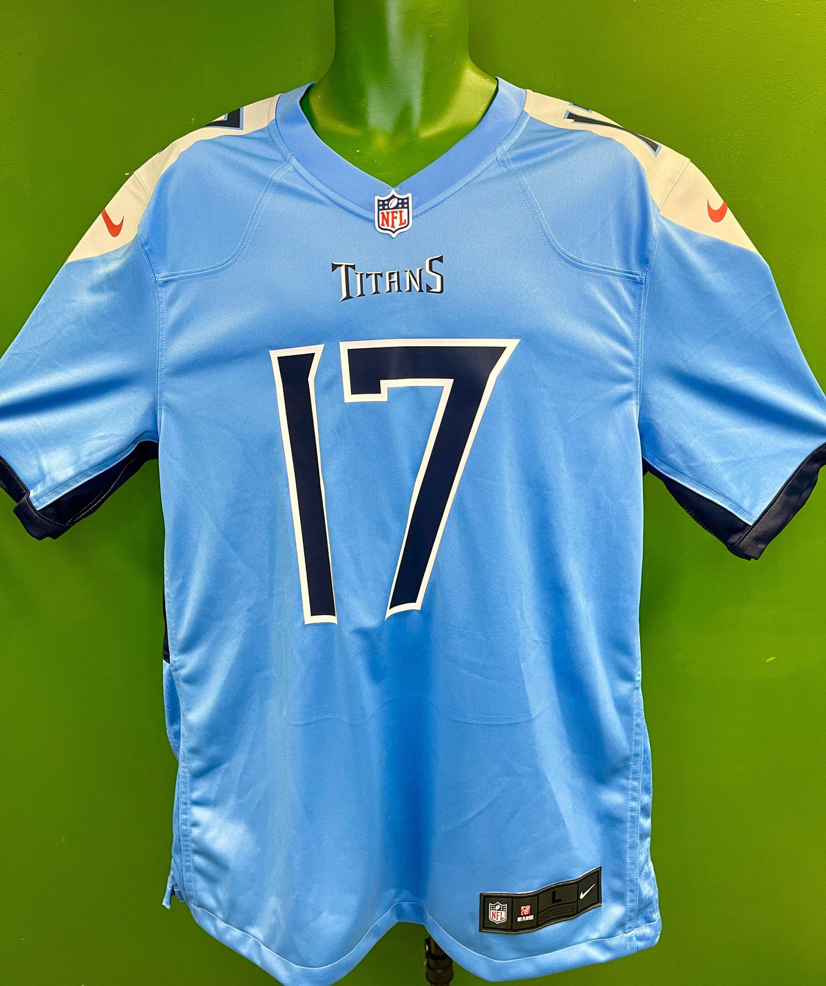 NFL Tennessee Titans Ryan Tannehill Game Jersey Men's Large New with Defects